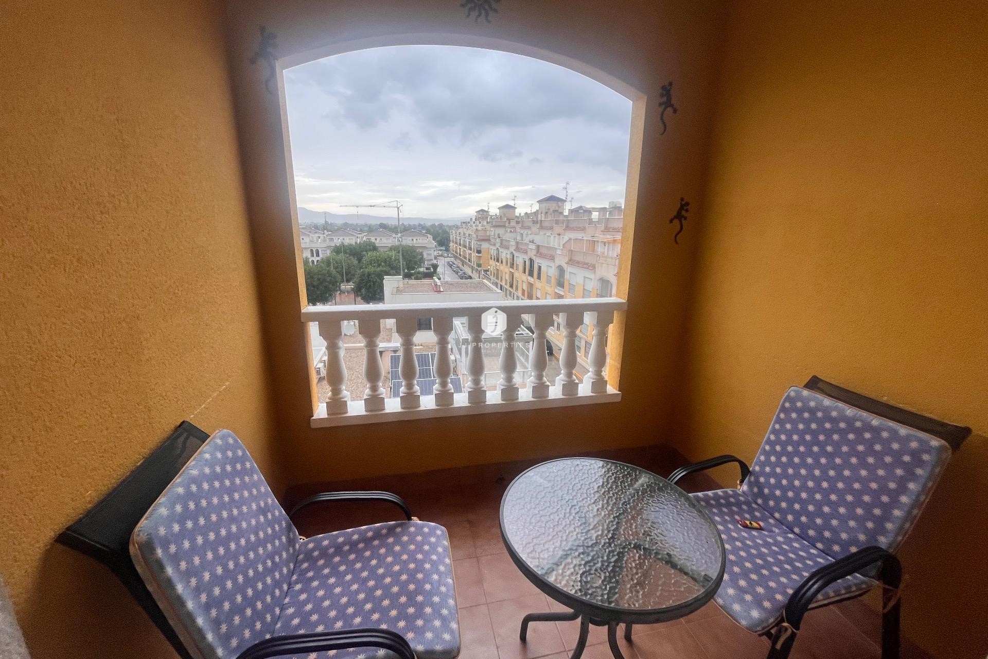 Z drugiej ręki - Mieszkanie w bloku -
Formentera del Segura