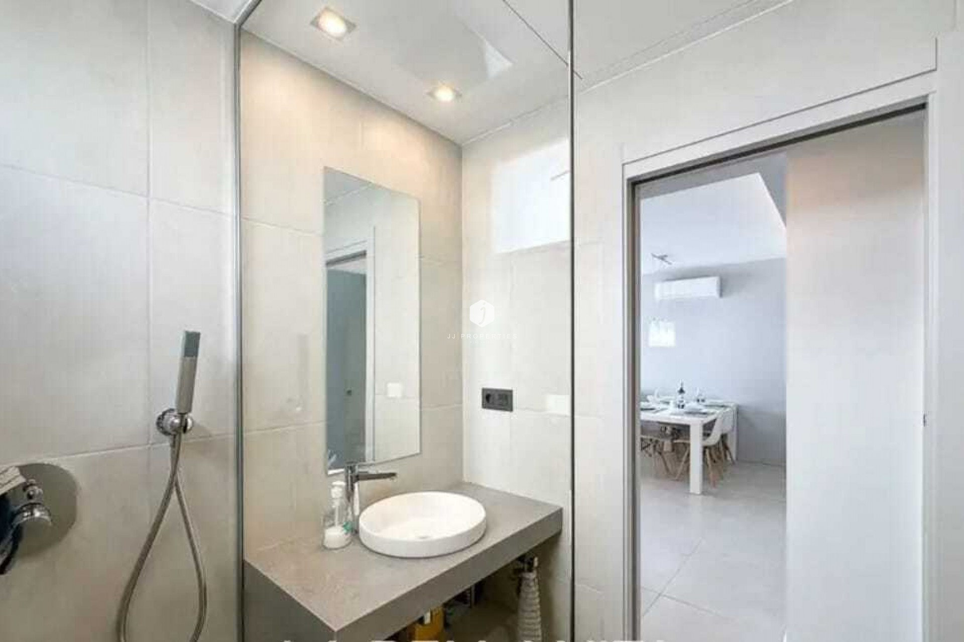 Z drugiej ręki - Mieszkanie w bloku -
Guardamar del Segura - Costa Blanca