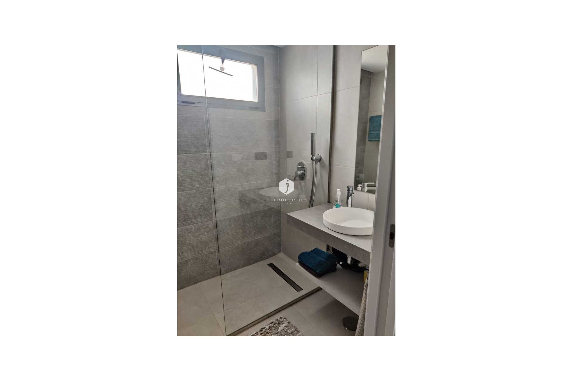 Z drugiej ręki - Mieszkanie w bloku -
Guardamar del Segura - Costa Blanca