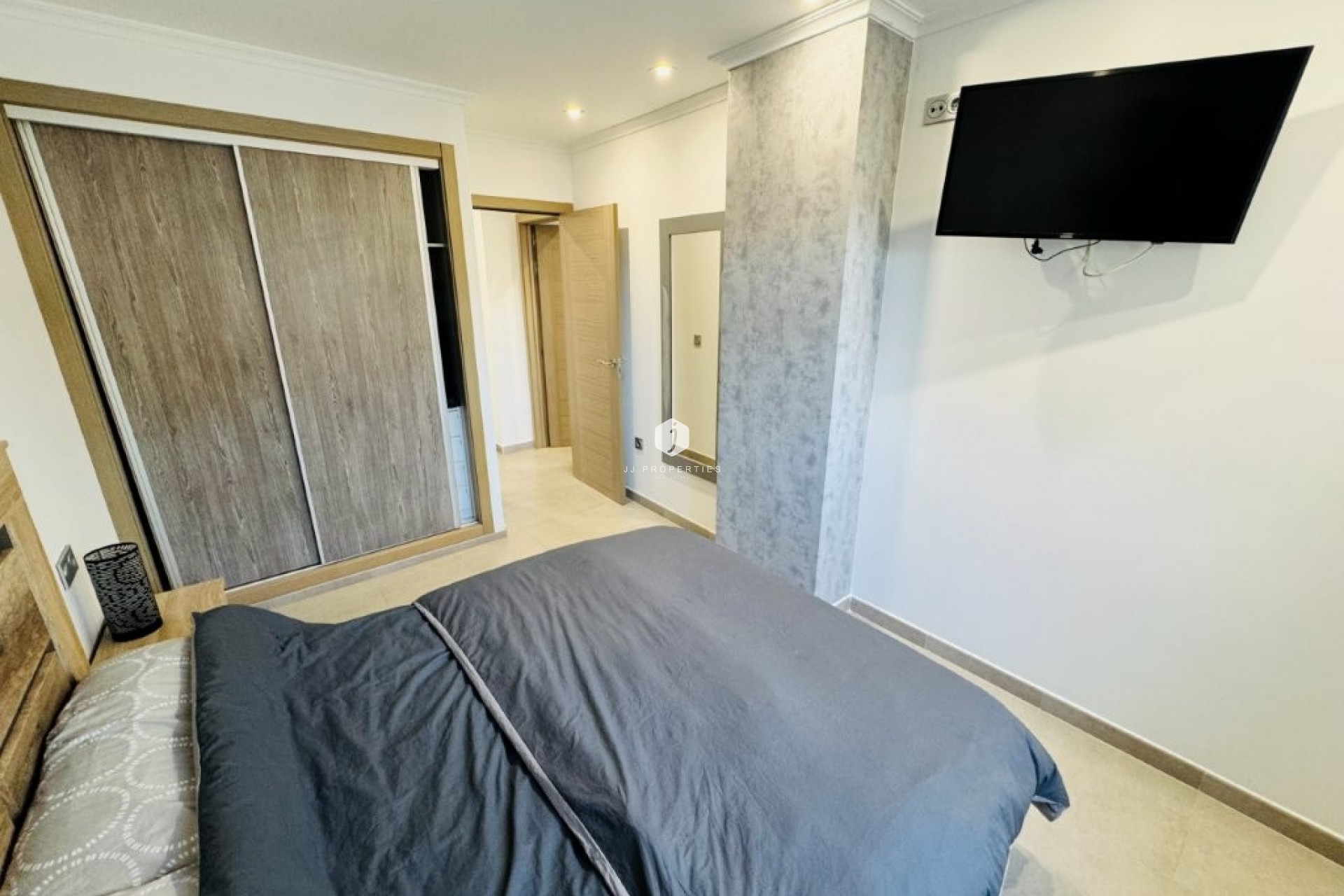 Z drugiej ręki - Mieszkanie w bloku -
La Mata - Costa Blanca