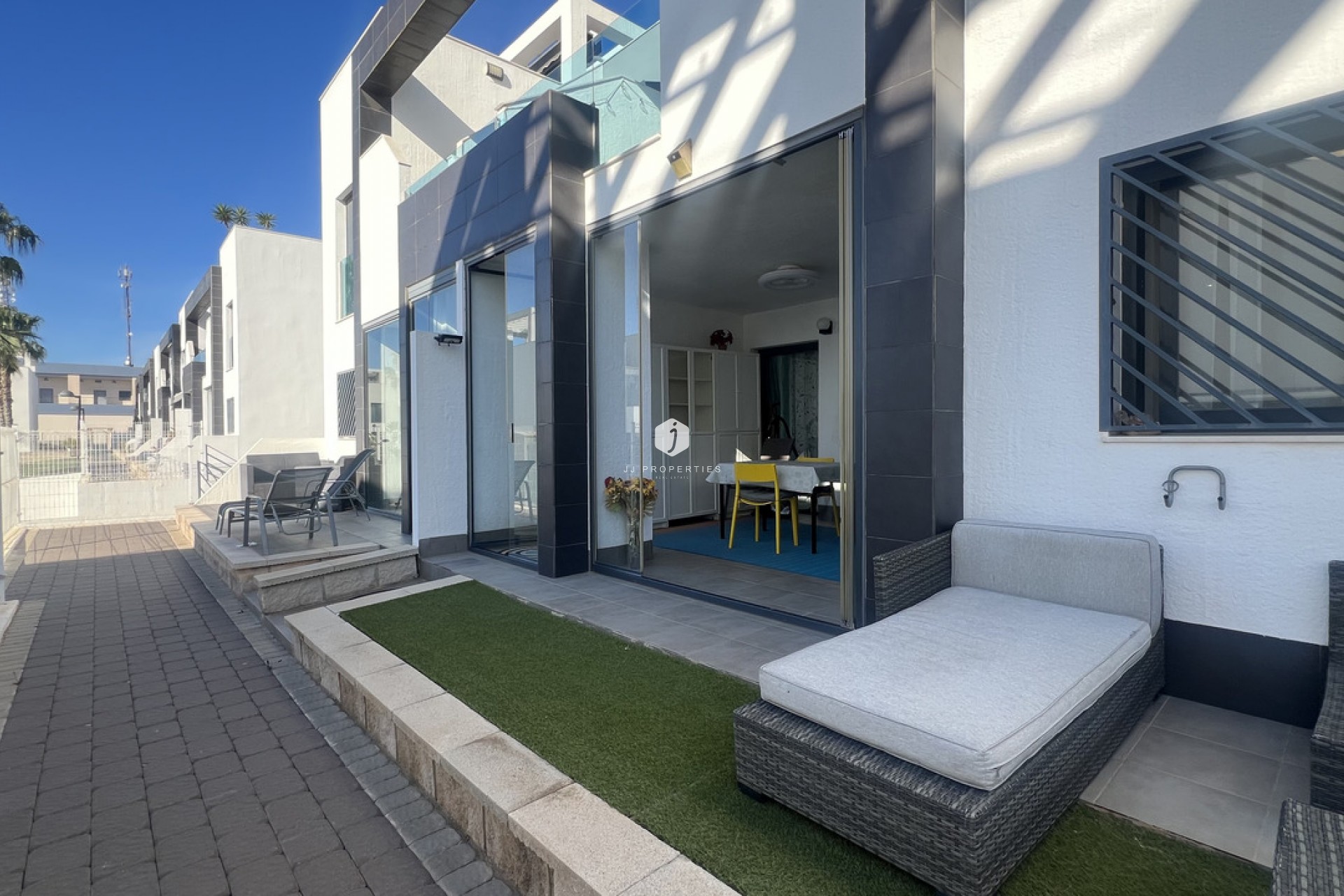 Z drugiej ręki - Mieszkanie w bloku -
La Zenia - Costa Blanca