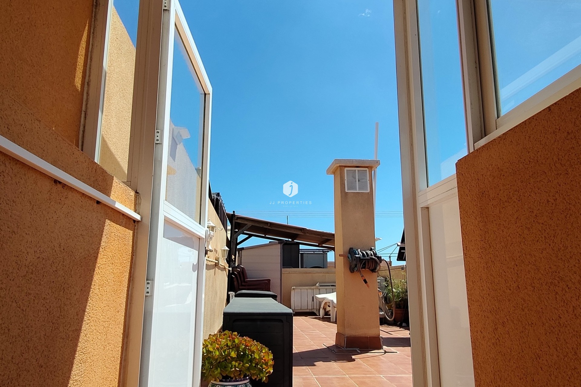 Z drugiej ręki - Mieszkanie w bloku -
Los Altos - Costa Blanca
