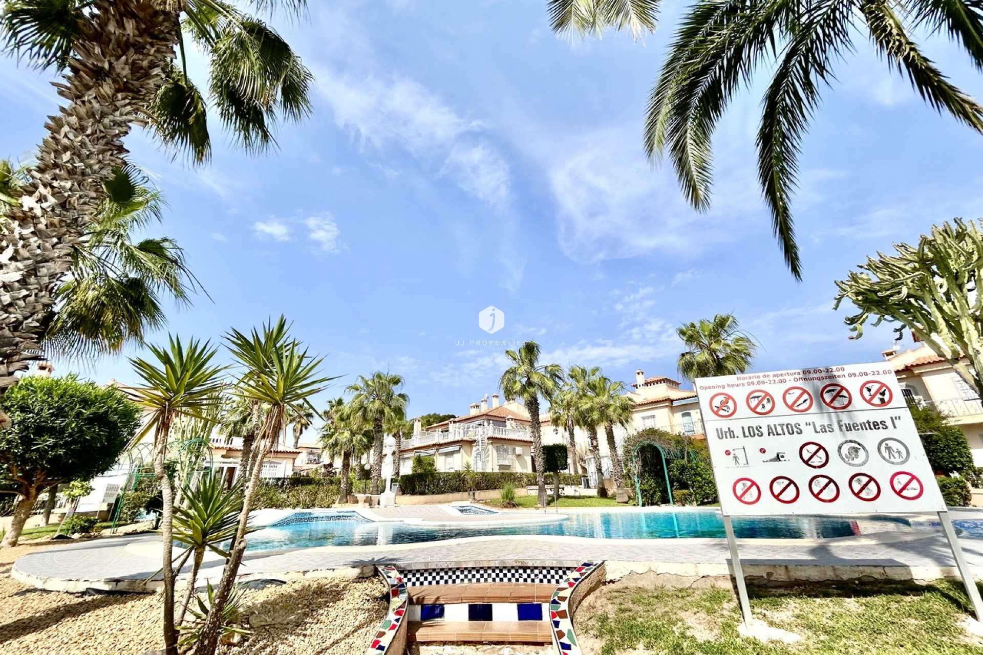 Z drugiej ręki - Mieszkanie w bloku -
Los Altos - Costa Blanca