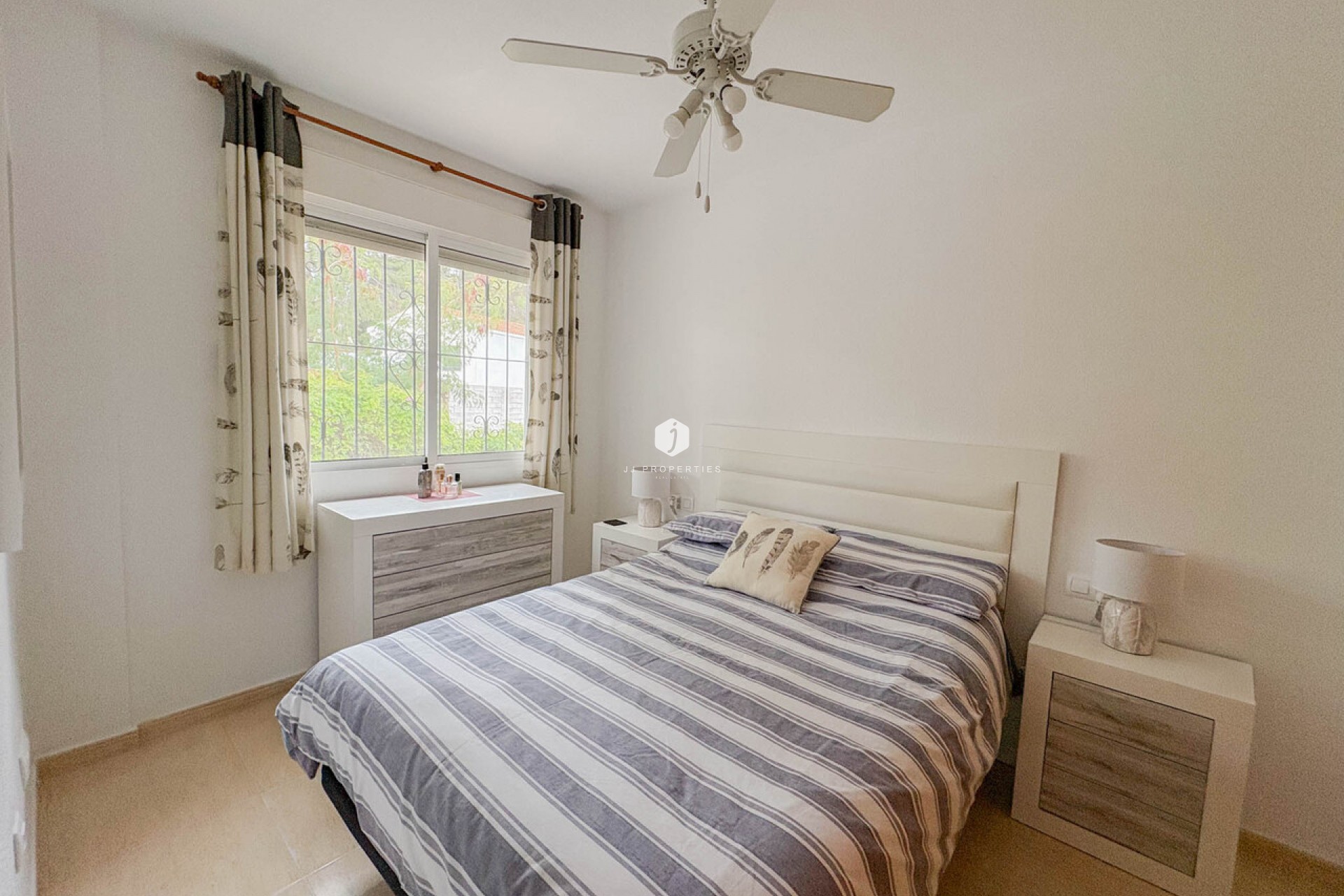 Z drugiej ręki - Mieszkanie w bloku -
Los Balcones - Costa Blanca