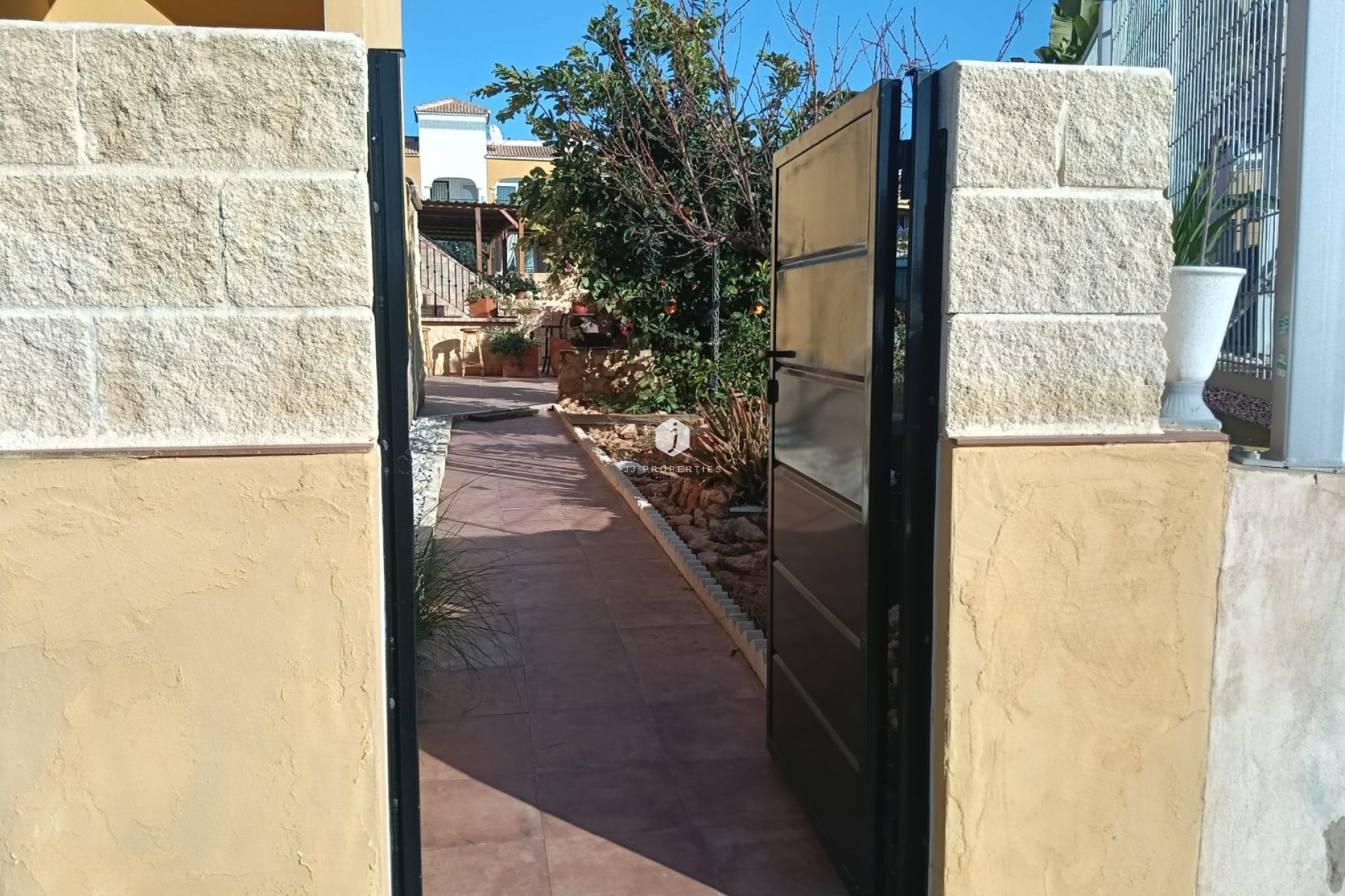 Z drugiej ręki - Mieszkanie w bloku -
Los Montesinos - Costa Blanca