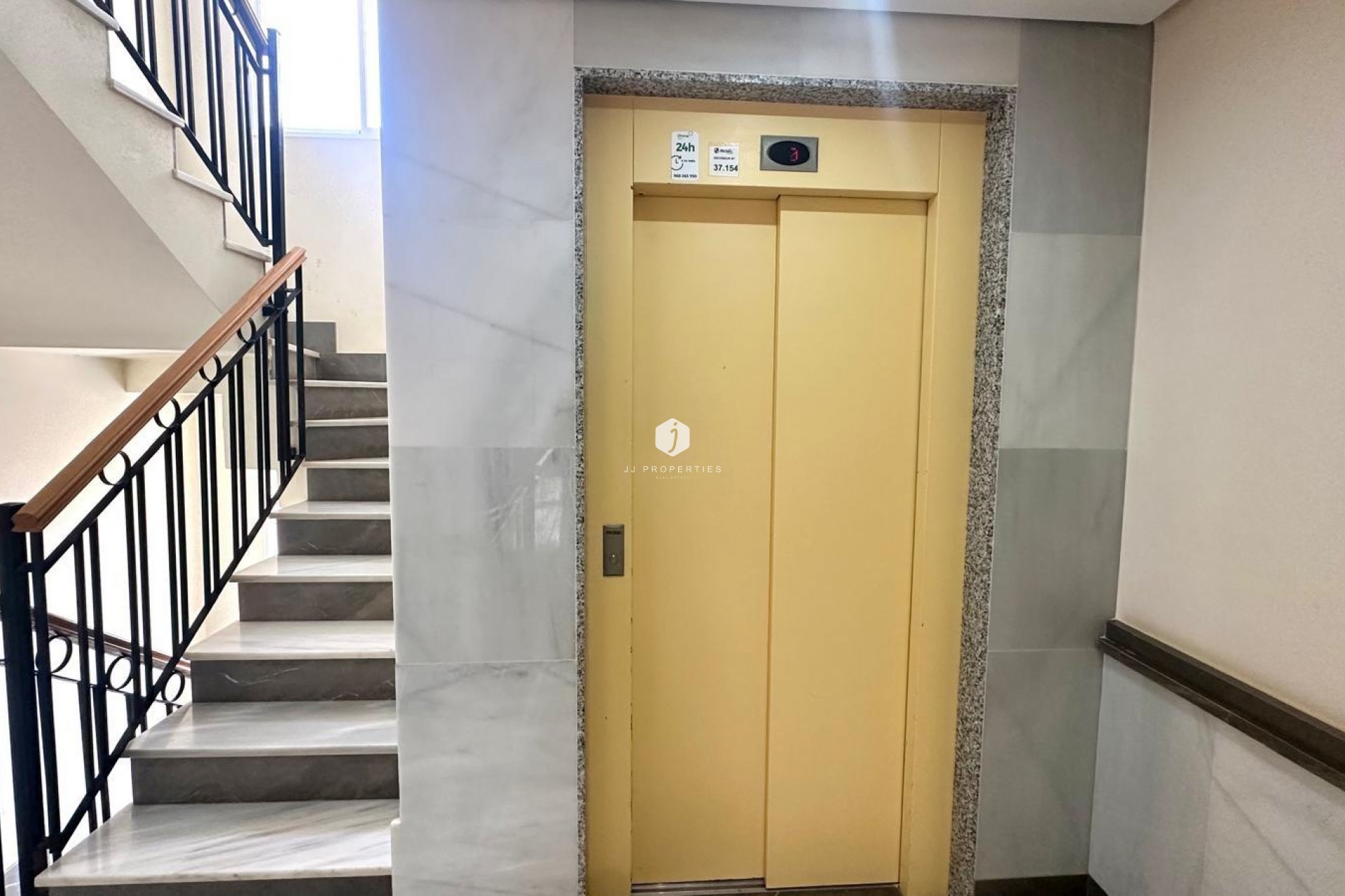 Z drugiej ręki - Mieszkanie w bloku -
Orihuela Costa - Altos De Campoamor