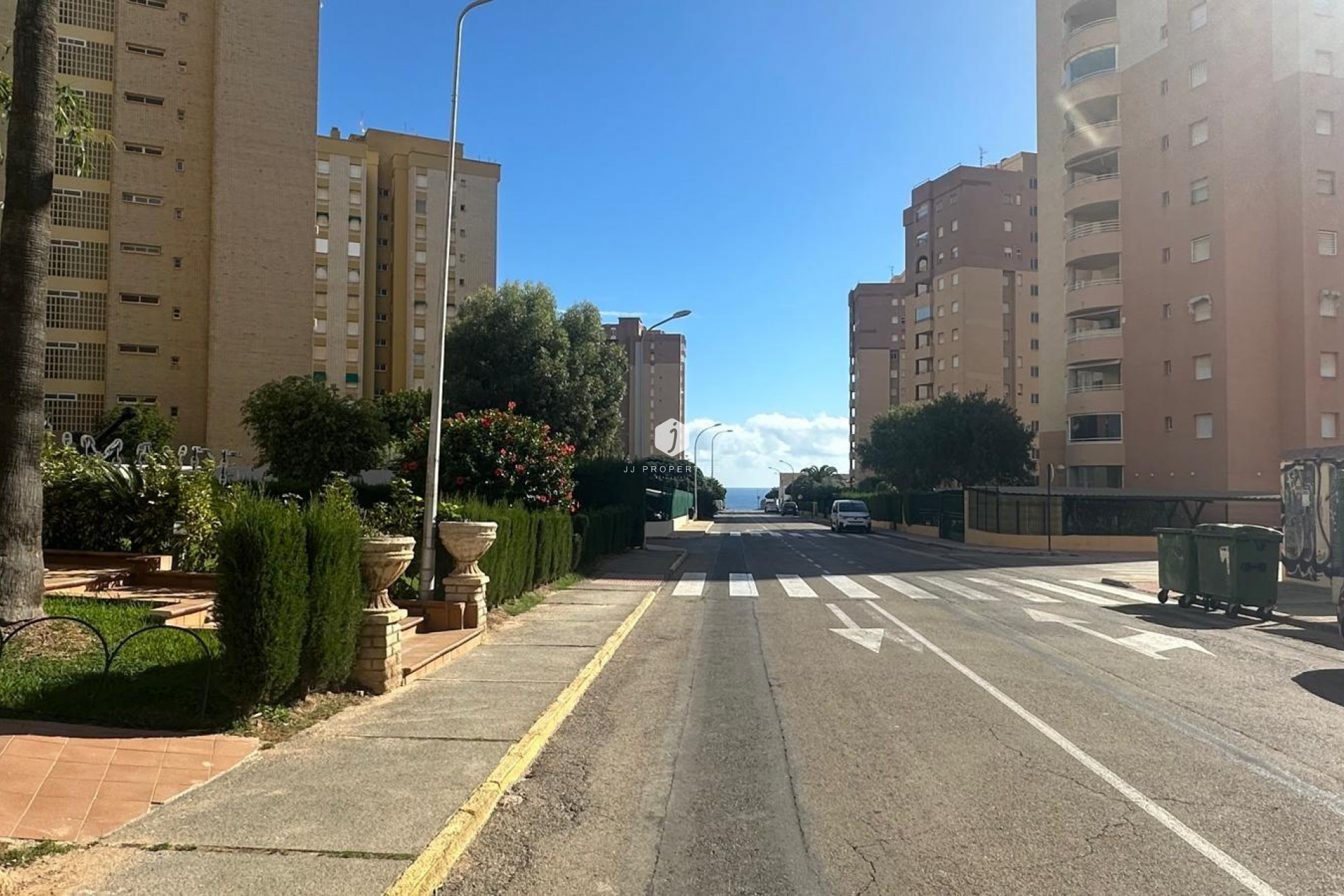 Z drugiej ręki - Mieszkanie w bloku -
Orihuela Costa - Campoamor