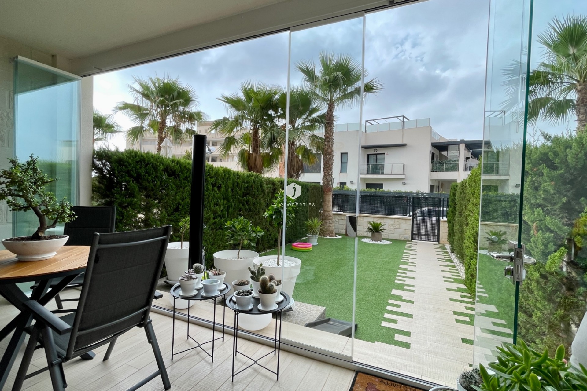 Z drugiej ręki - Mieszkanie w bloku -
Orihuela Costa - Costa Blanca