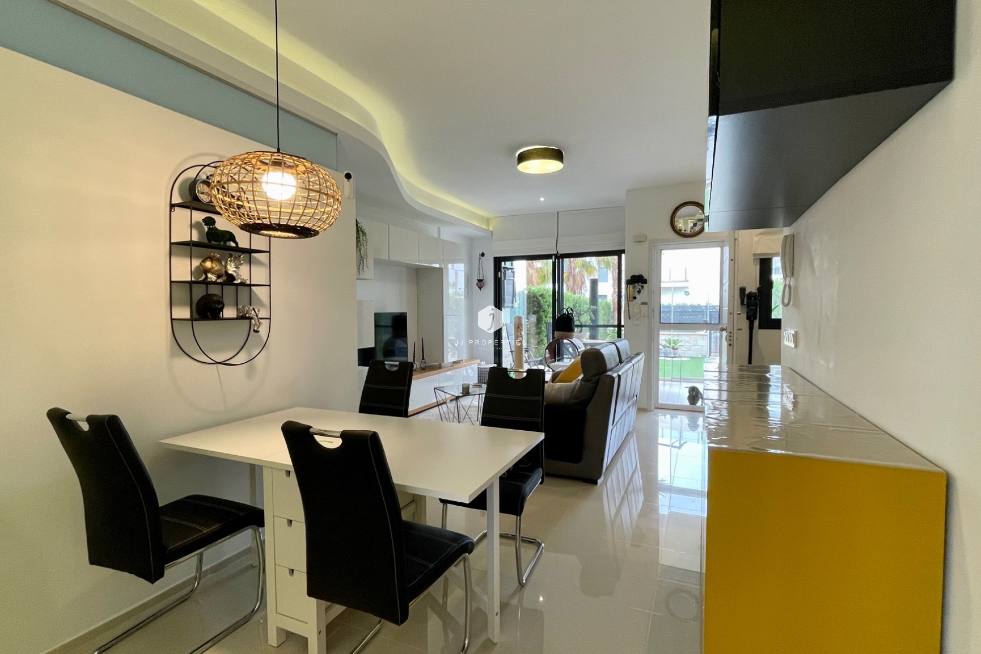 Z drugiej ręki - Mieszkanie w bloku -
Orihuela Costa - Costa Blanca