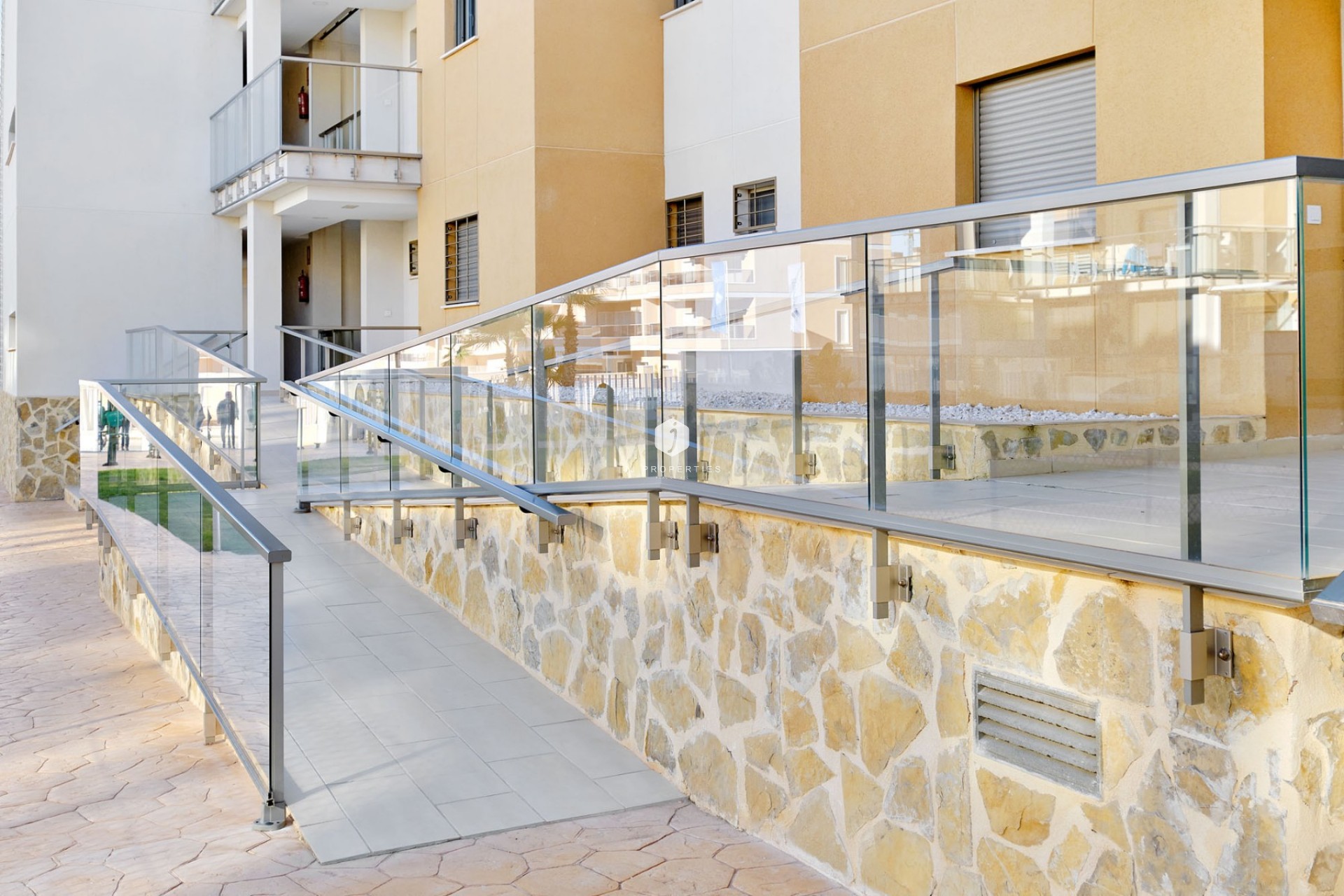 Z drugiej ręki - Mieszkanie w bloku -
Orihuela Costa - Costa Blanca