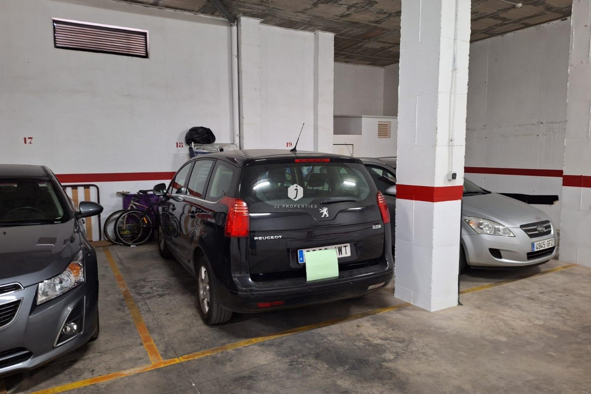 Z drugiej ręki - Mieszkanie w bloku -
Orihuela Costa - La Zenia