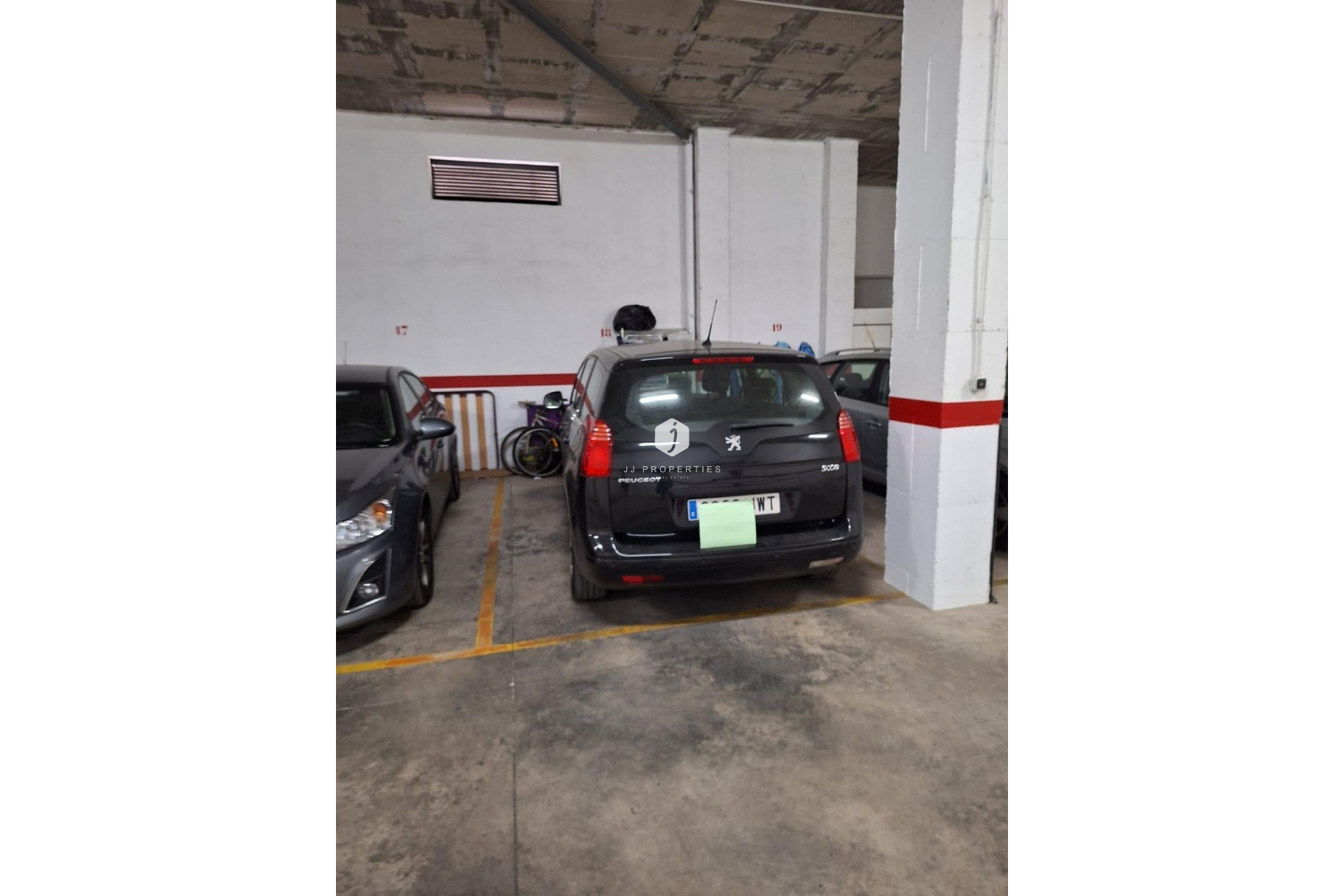 Z drugiej ręki - Mieszkanie w bloku -
Orihuela Costa - La Zenia