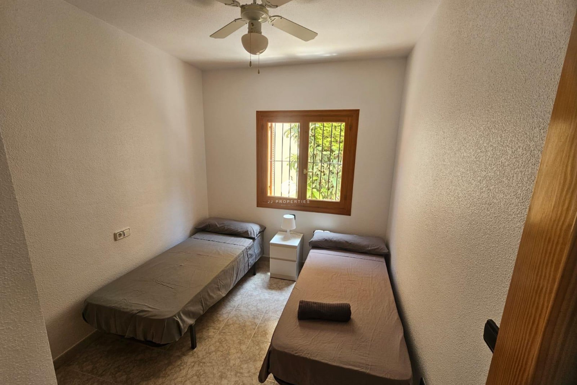 Z drugiej ręki - Mieszkanie w bloku -
Orihuela Costa - La Zenia