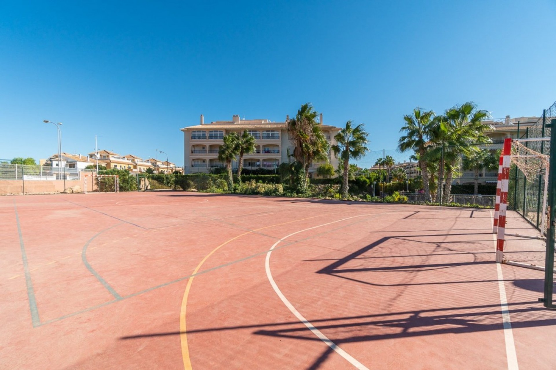 Z drugiej ręki - Mieszkanie w bloku -
Orihuela Costa - Playa Flamenca