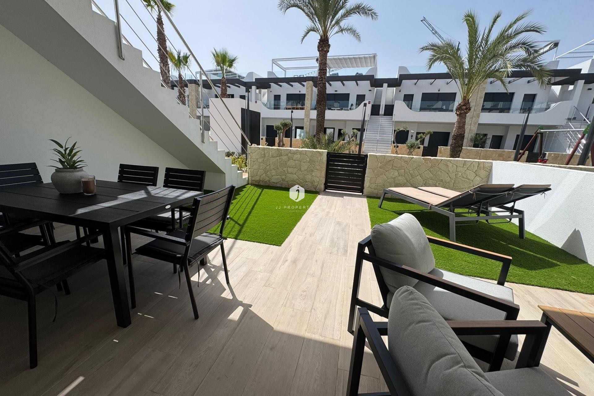 Z drugiej ręki - Mieszkanie w bloku -
Orihuela Costa - Rocio Del Mar