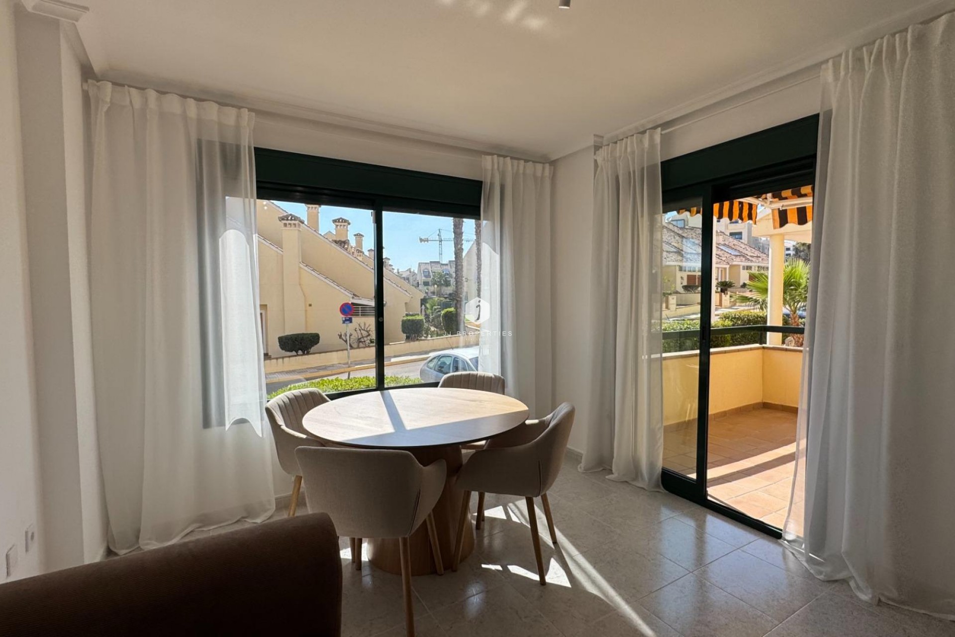 Z drugiej ręki - Mieszkanie w bloku -
Orihuela Costa - Villamartín-las Filipinas