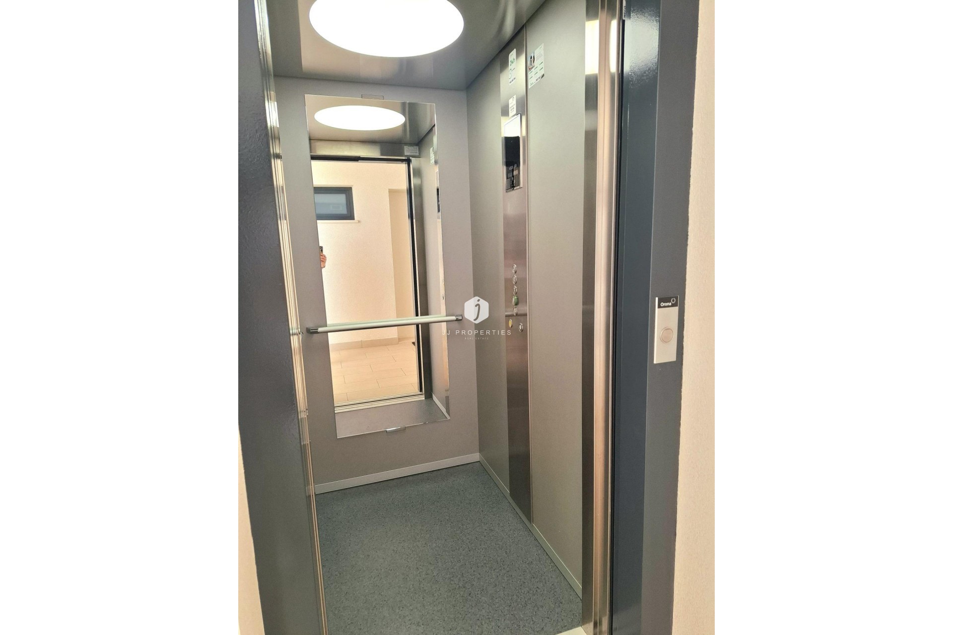 Z drugiej ręki - Mieszkanie w bloku -
Orihuela Costa - Villamartín