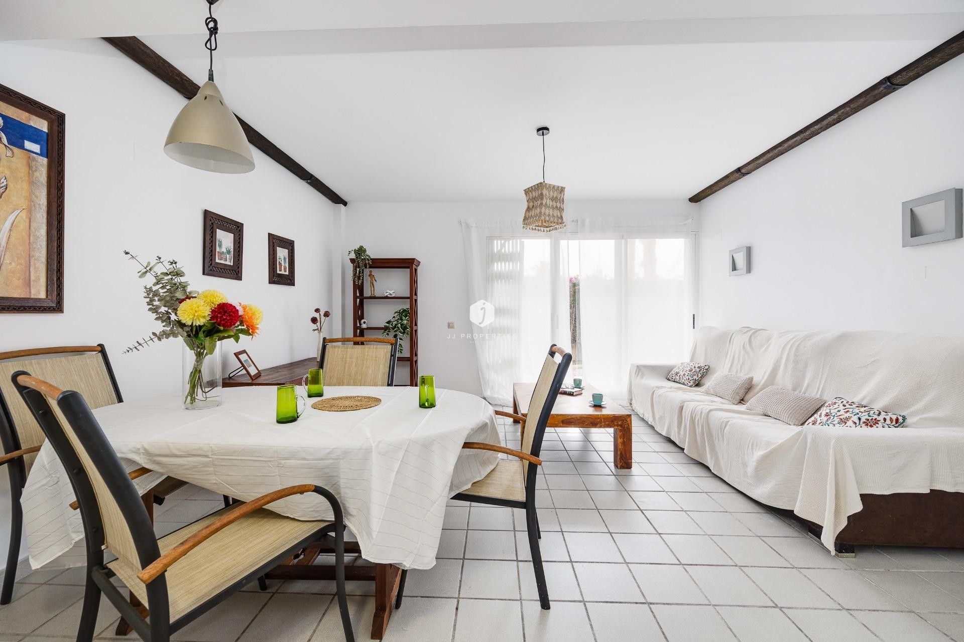 Z drugiej ręki - Mieszkanie w bloku -
Orihuela Costa