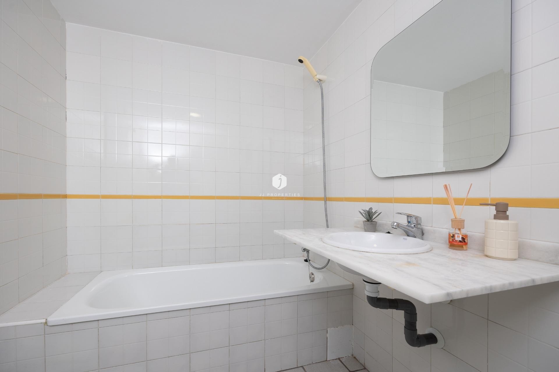 Z drugiej ręki - Mieszkanie w bloku -
Orihuela Costa