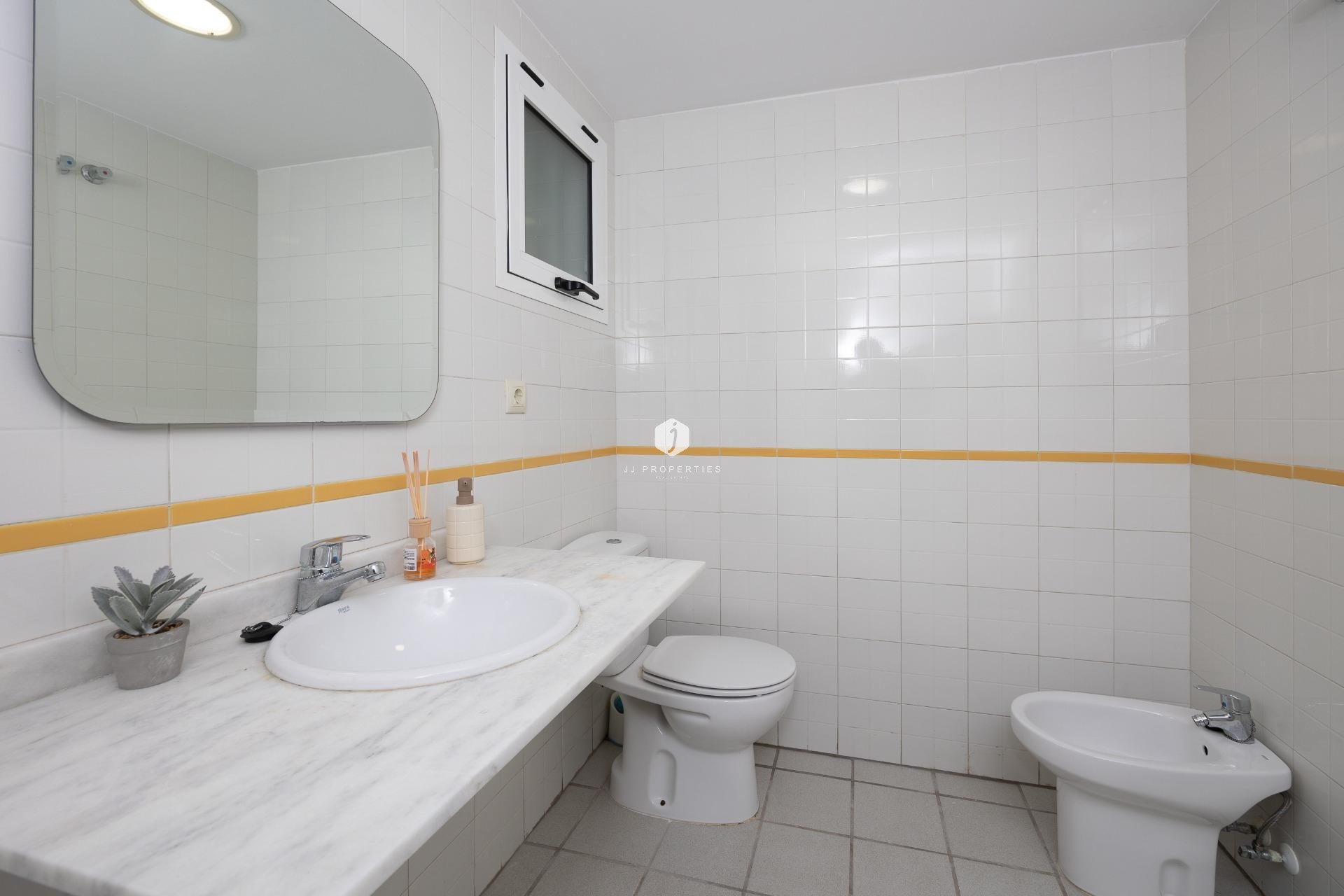 Z drugiej ręki - Mieszkanie w bloku -
Orihuela Costa