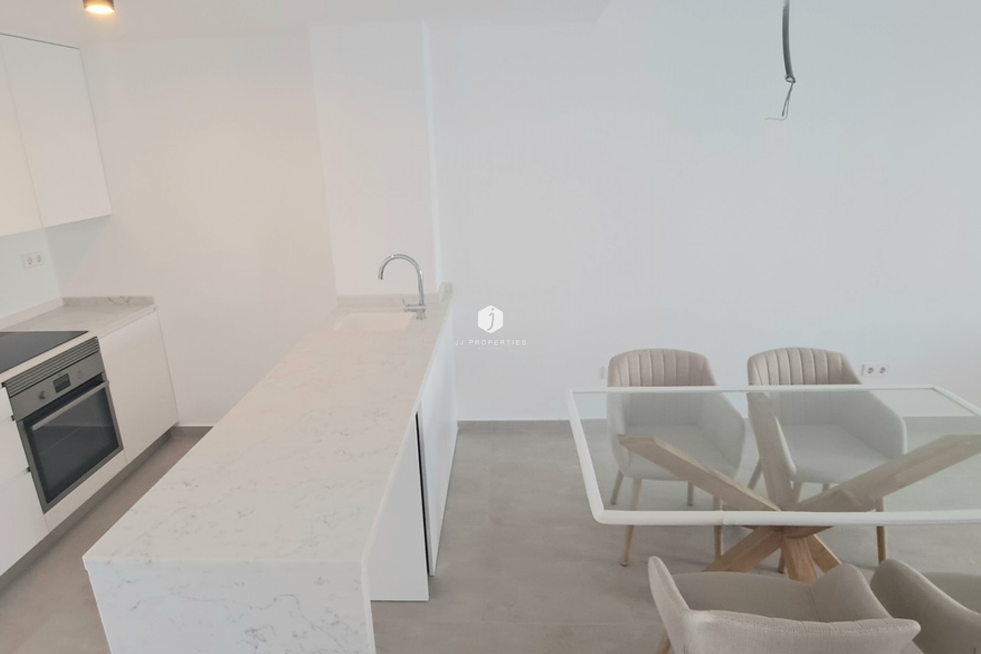 Z drugiej ręki - Mieszkanie w bloku -
Playa Flamenca - Costa Blanca