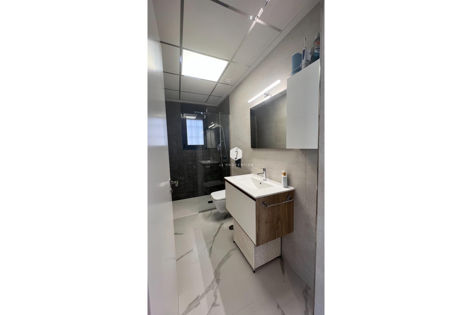 Z drugiej ręki - Mieszkanie w bloku -
San Miguel de Salinas - Bellavista