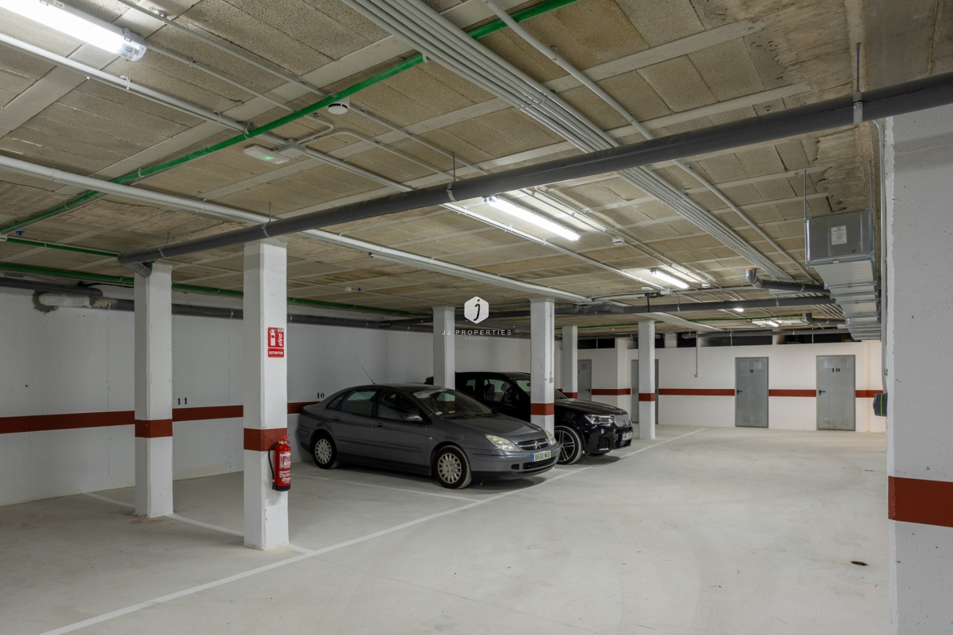 Z drugiej ręki - Mieszkanie w bloku -
San Miguel de Salinas - Inland