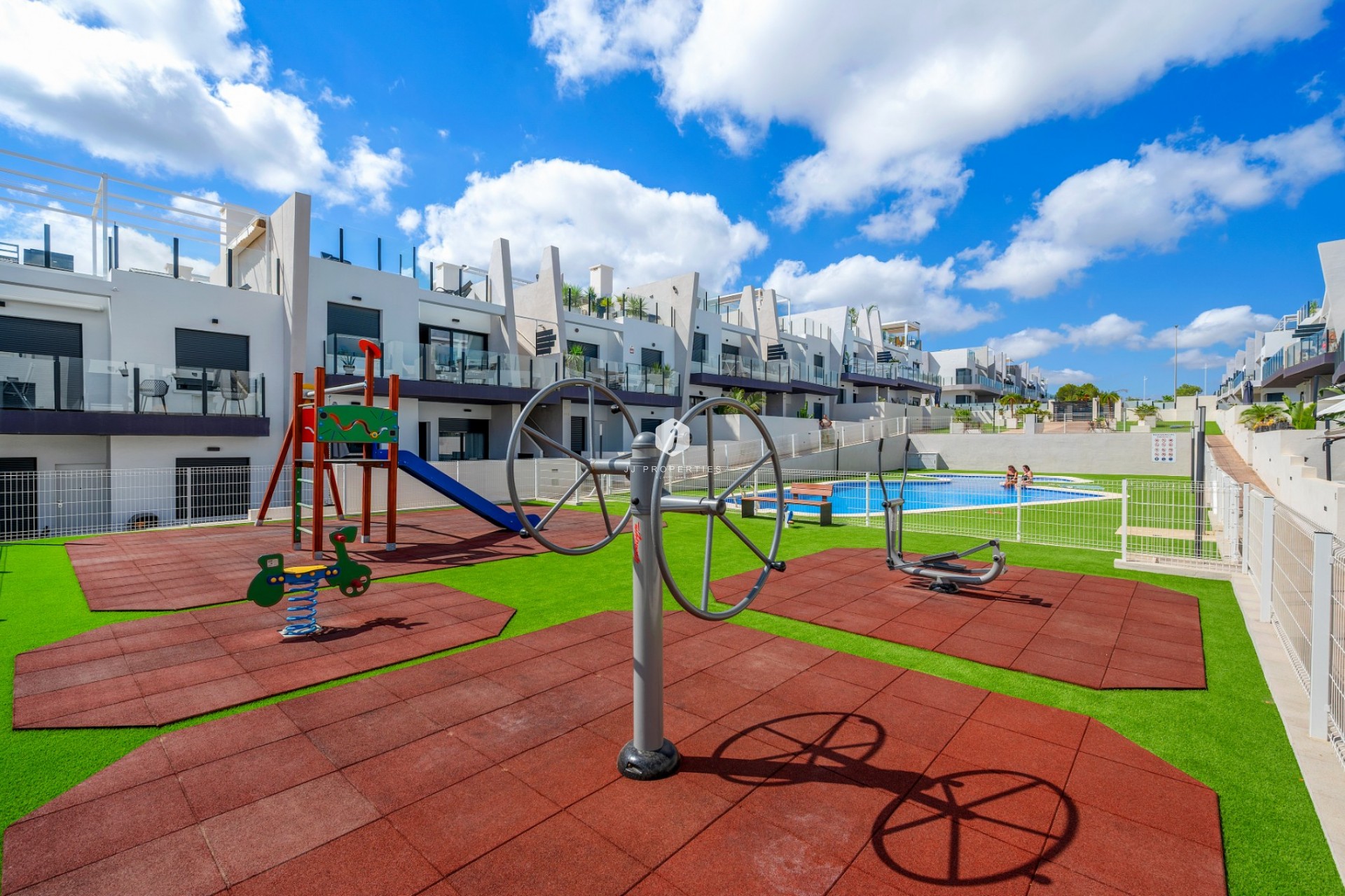 Z drugiej ręki - Mieszkanie w bloku -
San Miguel de Salinas - Inland