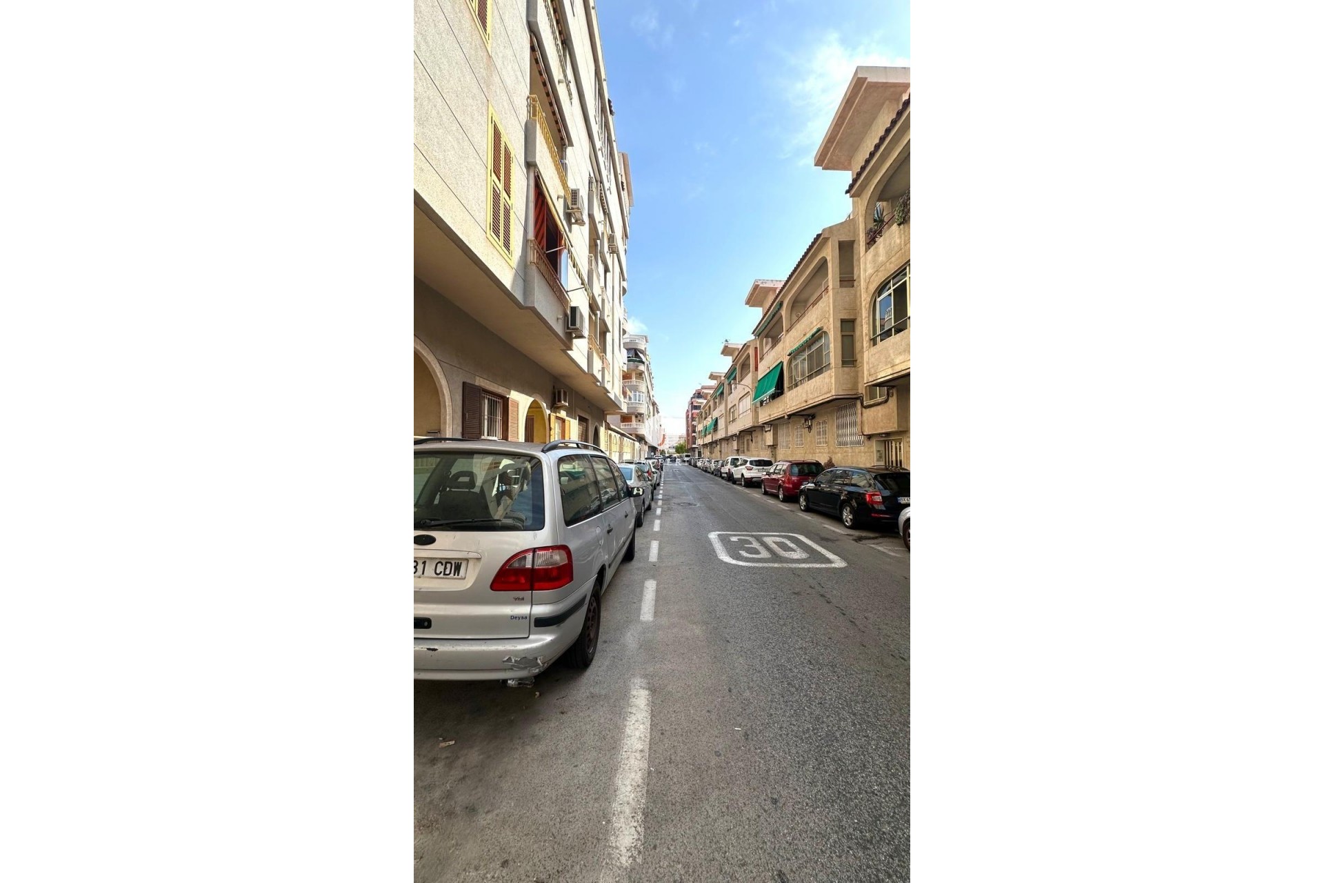 Z drugiej ręki - Mieszkanie w bloku -
Torrevieja - Acequion