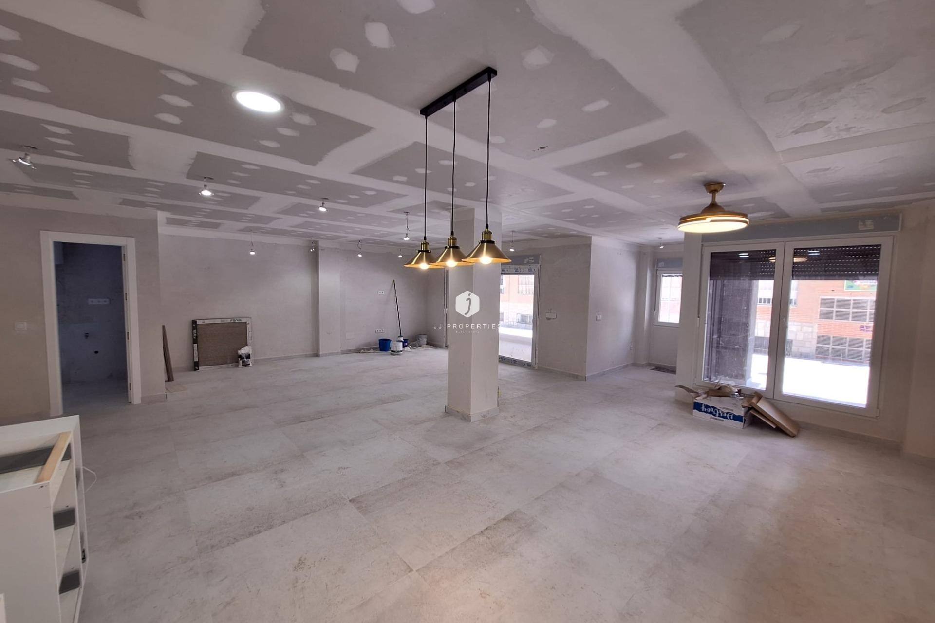 Z drugiej ręki - Mieszkanie w bloku -
Torrevieja - Acequion