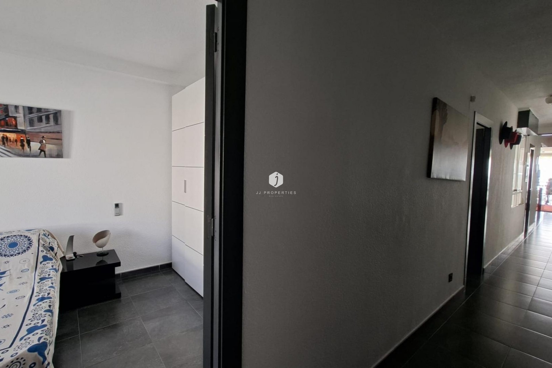 Z drugiej ręki - Mieszkanie w bloku -
Torrevieja - Acequion