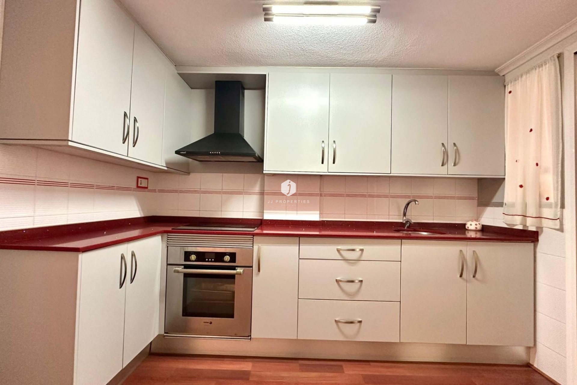 Z drugiej ręki - Mieszkanie w bloku -
Torrevieja - Acequion