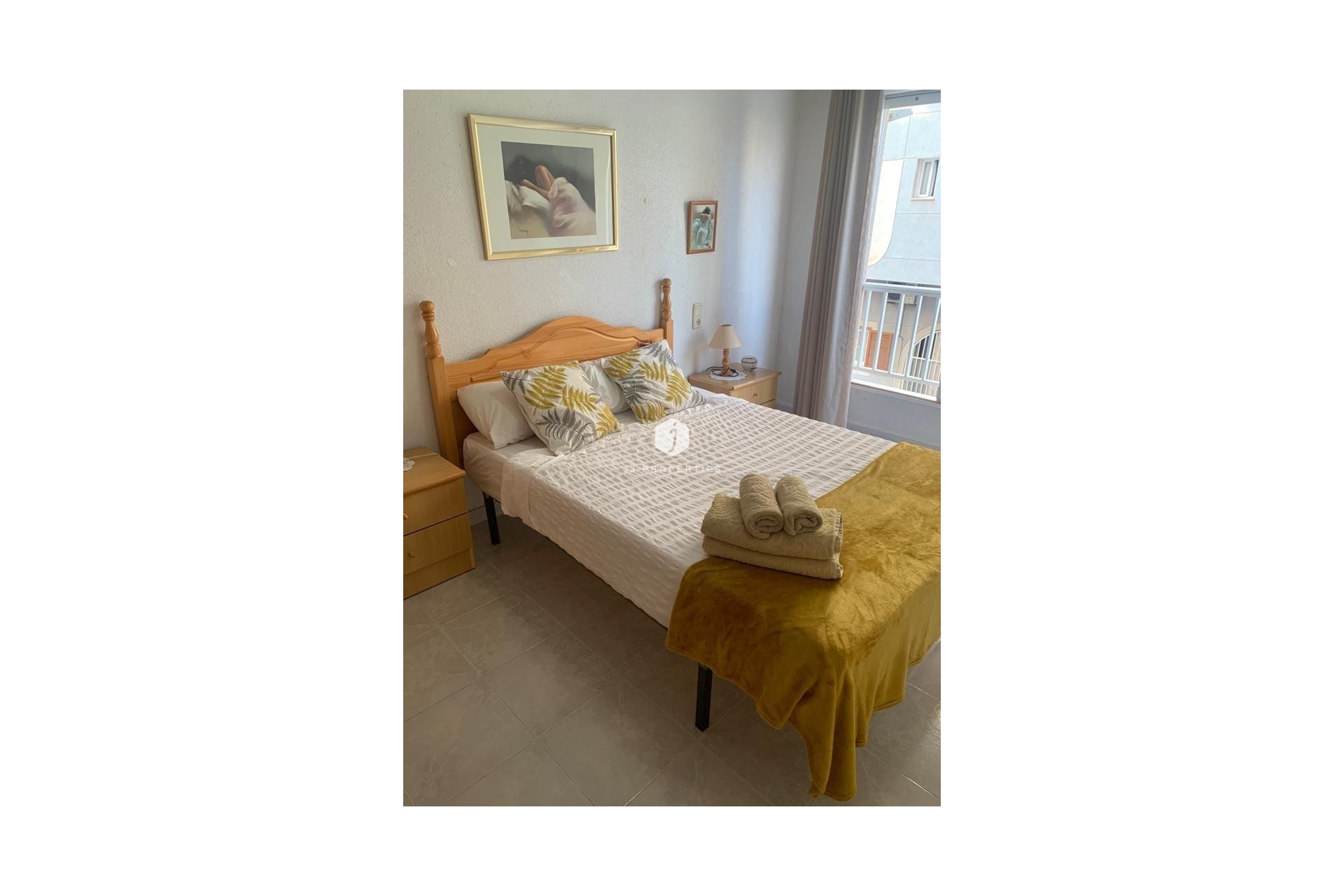 Z drugiej ręki - Mieszkanie w bloku -
Torrevieja - Acequion