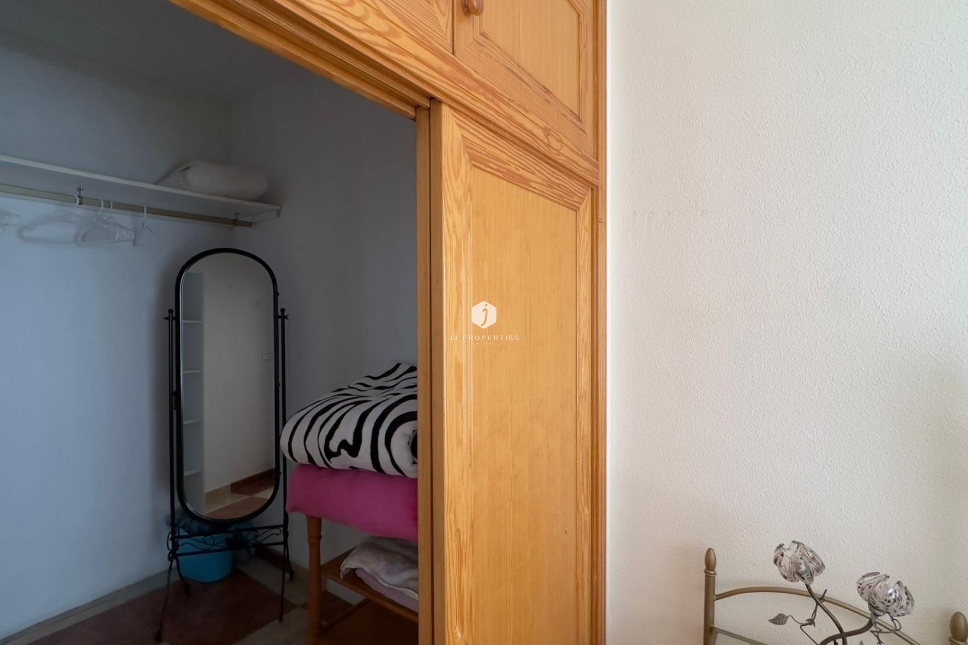 Z drugiej ręki - Mieszkanie w bloku -
Torrevieja - Acequion