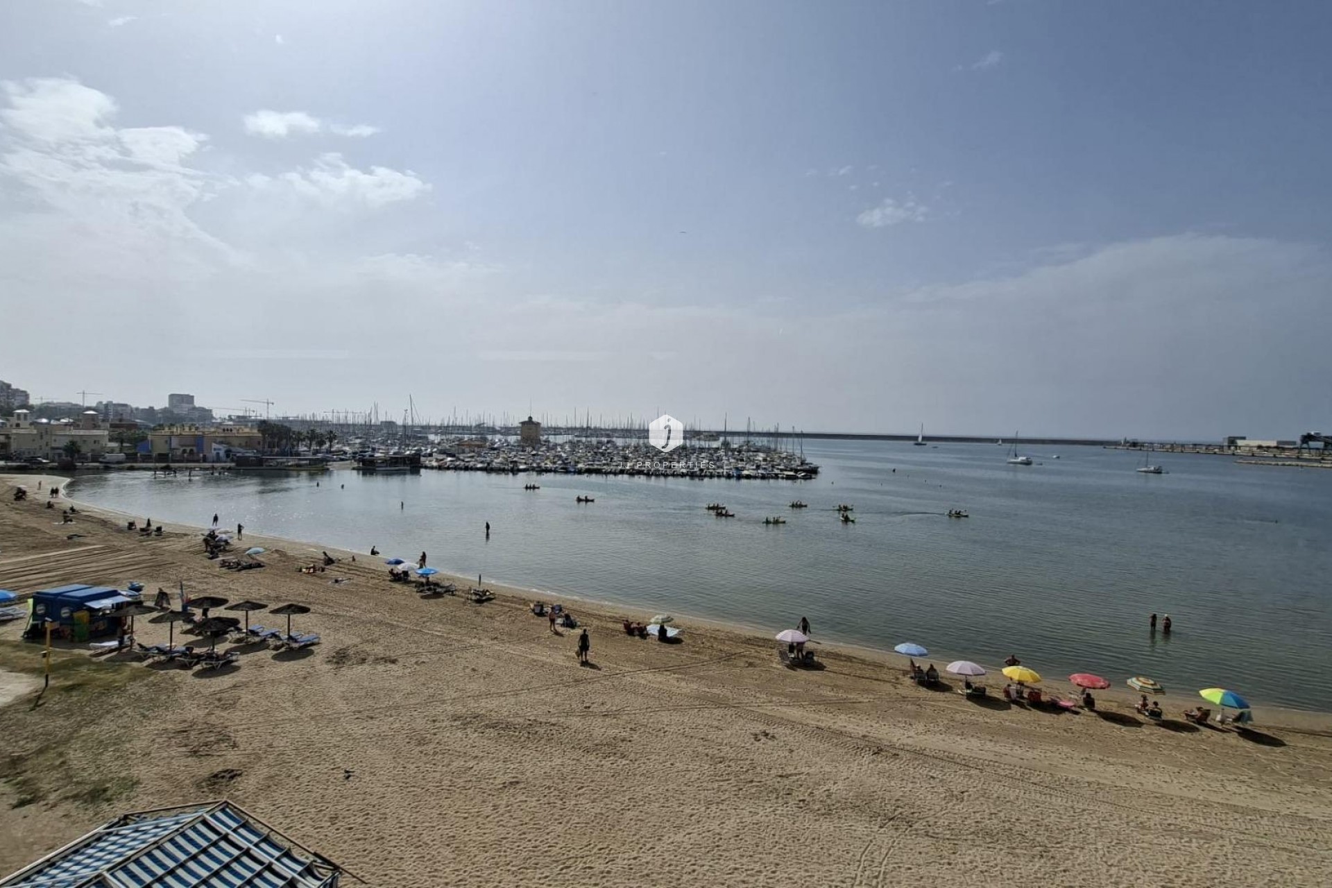 Z drugiej ręki - Mieszkanie w bloku -
Torrevieja - Acequion