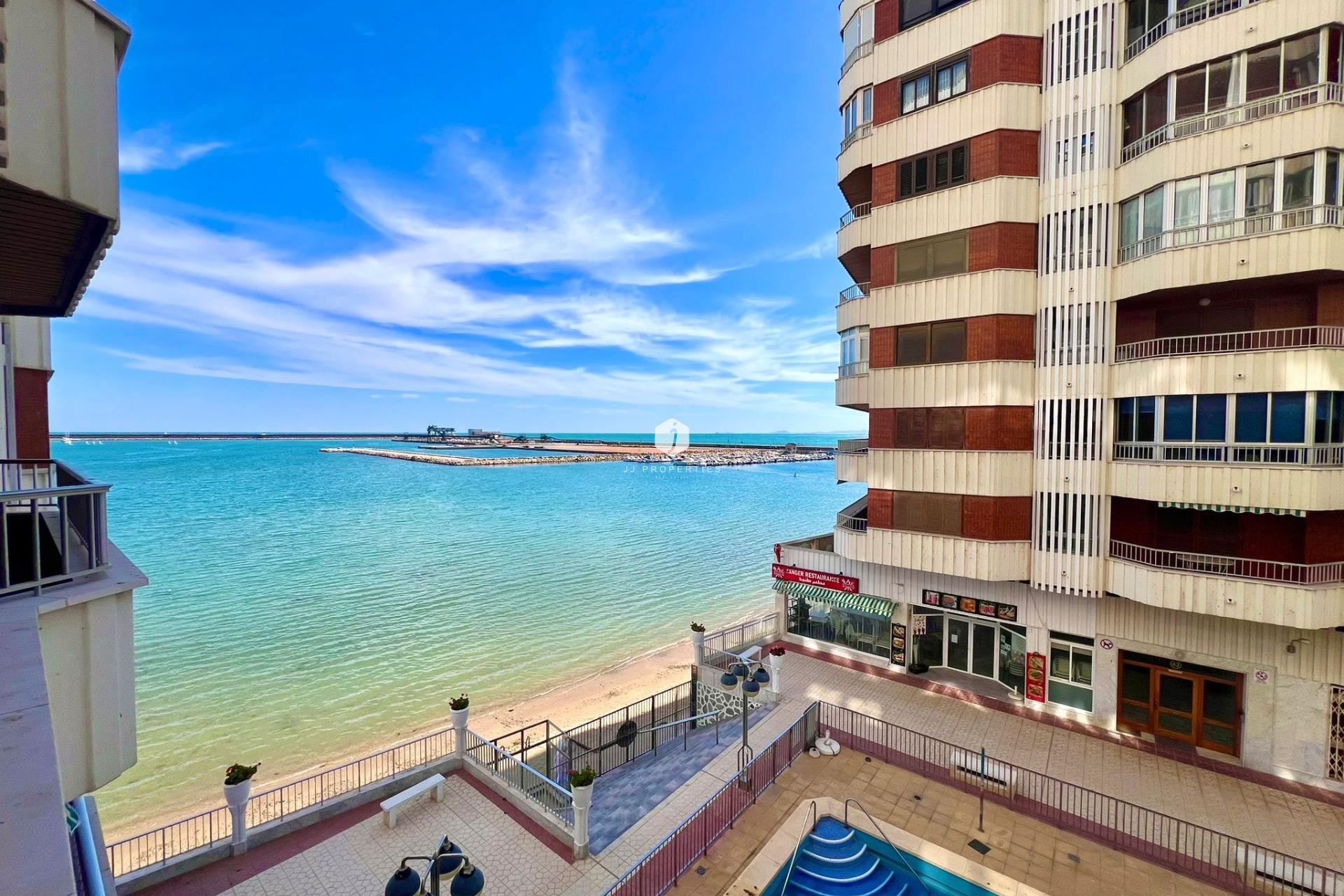 Z drugiej ręki - Mieszkanie w bloku -
Torrevieja - Acequion