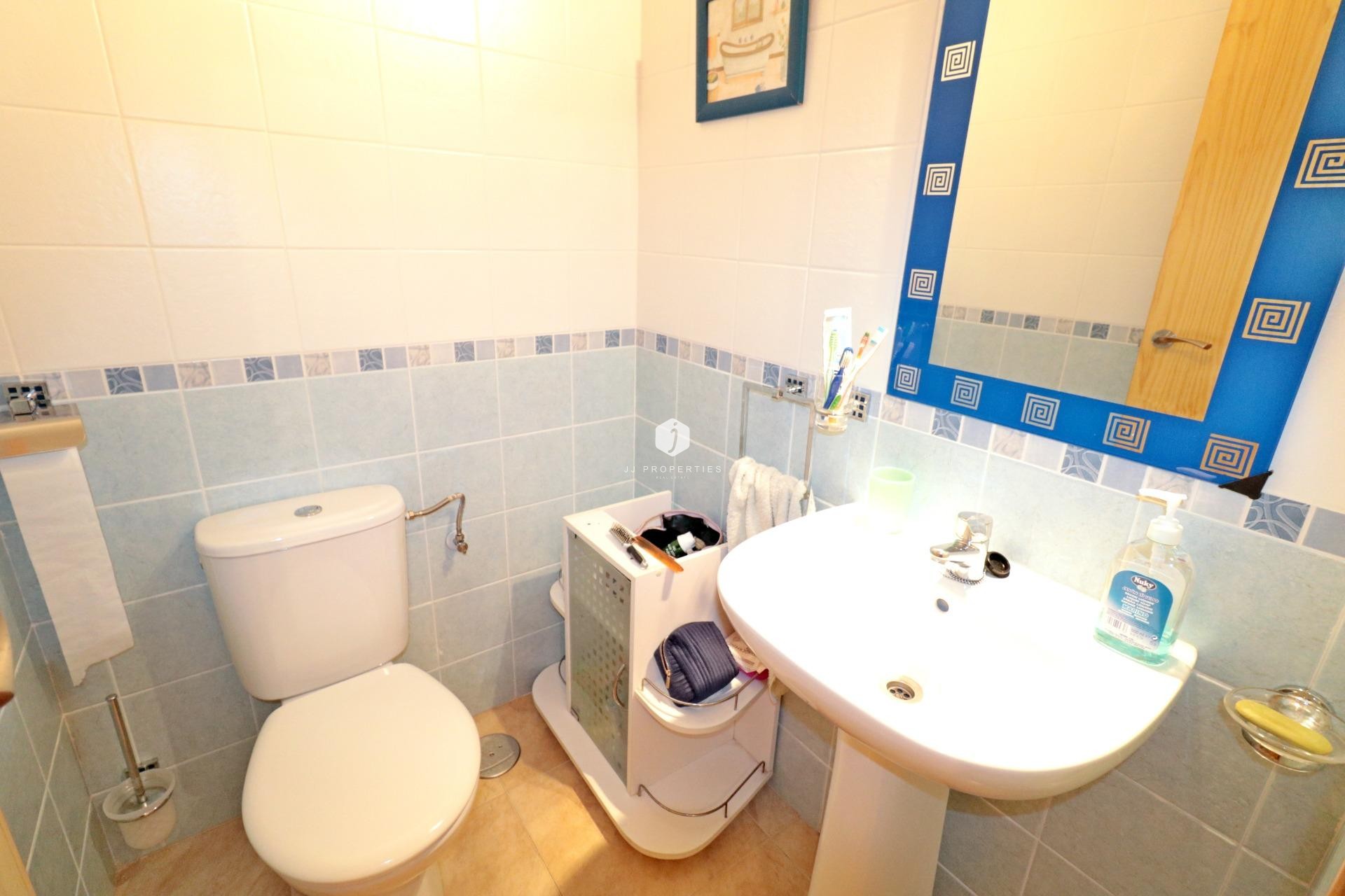 Z drugiej ręki - Mieszkanie w bloku -
Torrevieja - Acequion