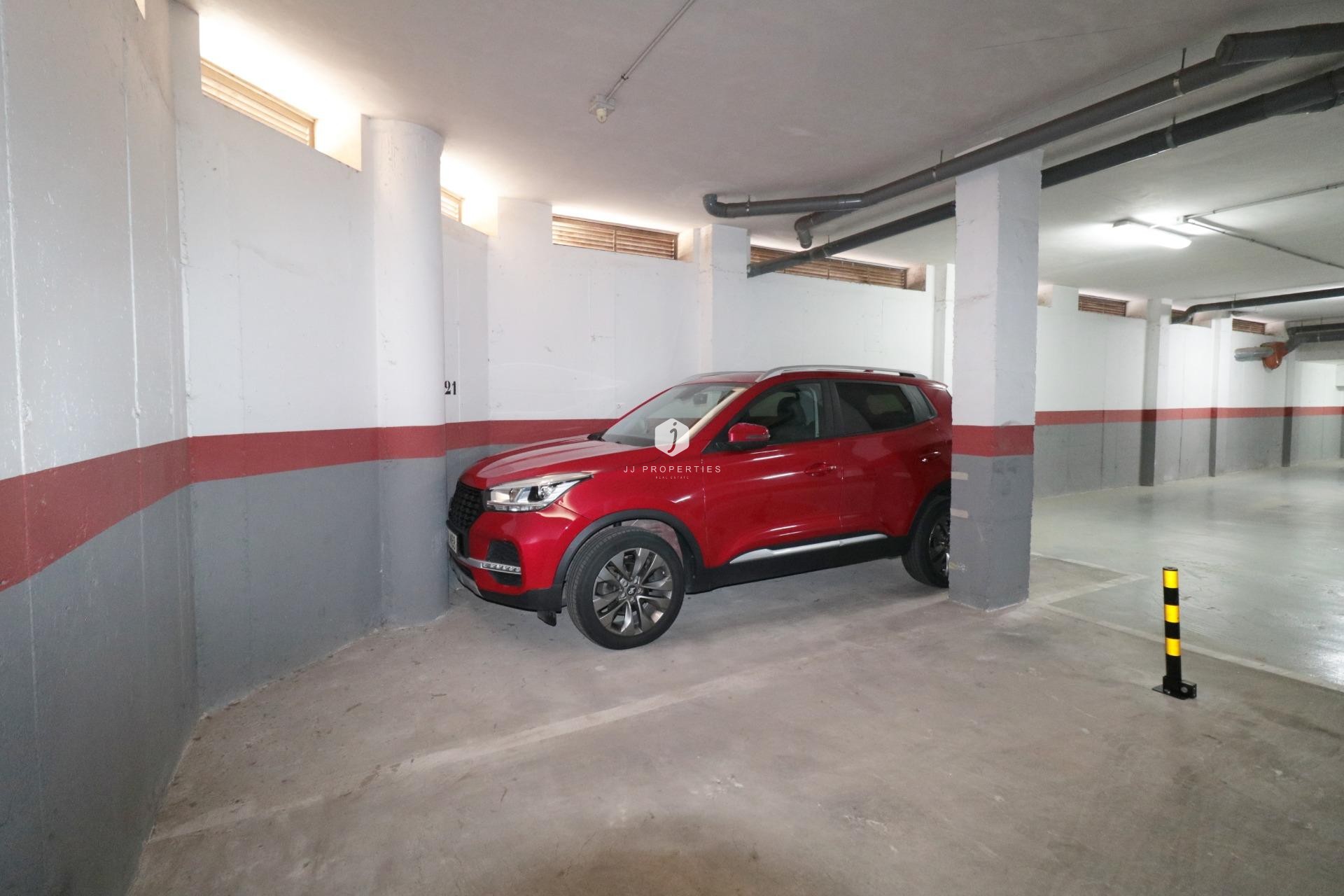 Z drugiej ręki - Mieszkanie w bloku -
Torrevieja - Acequion