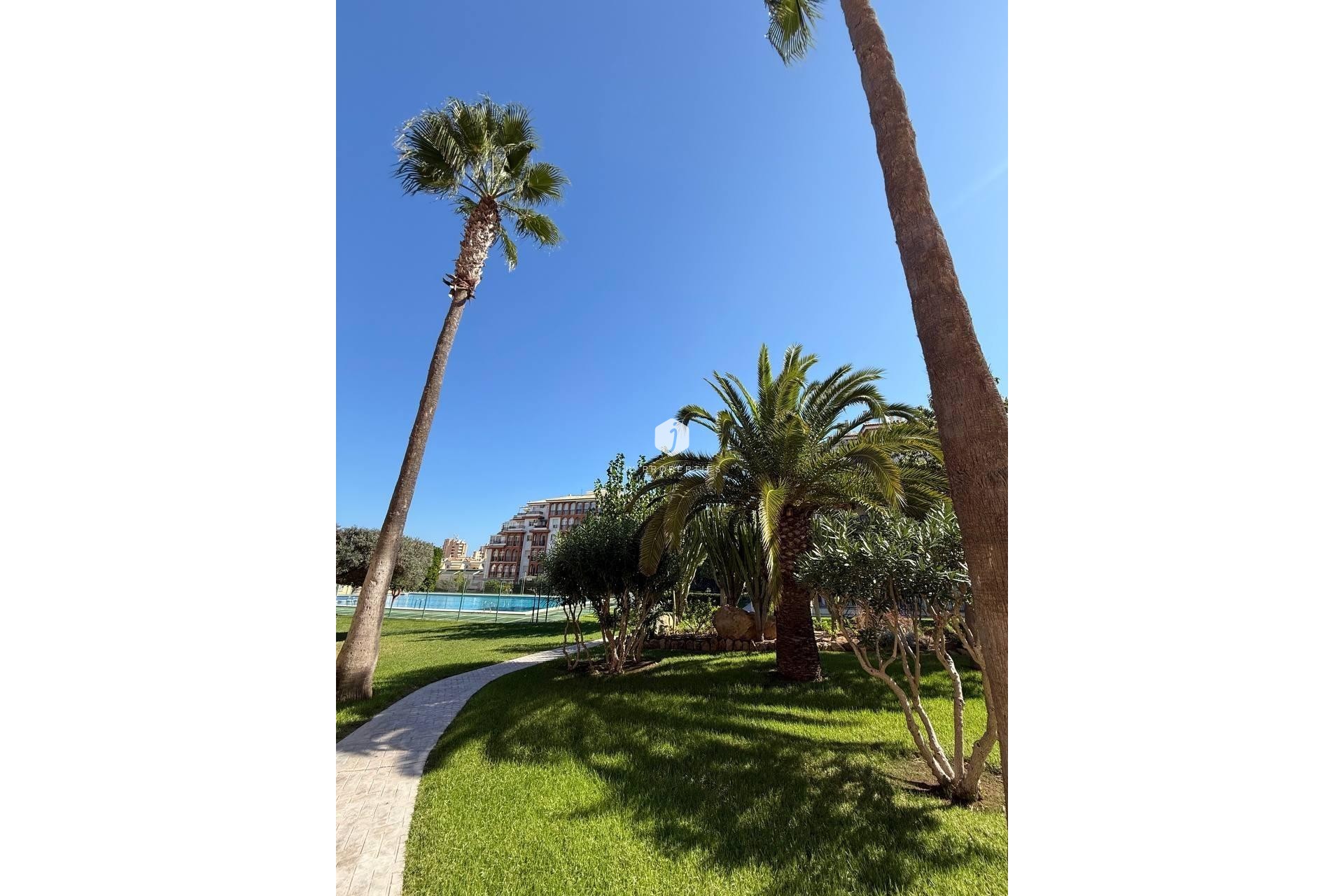 Z drugiej ręki - Mieszkanie w bloku -
Torrevieja - Aguas Nuevas 2