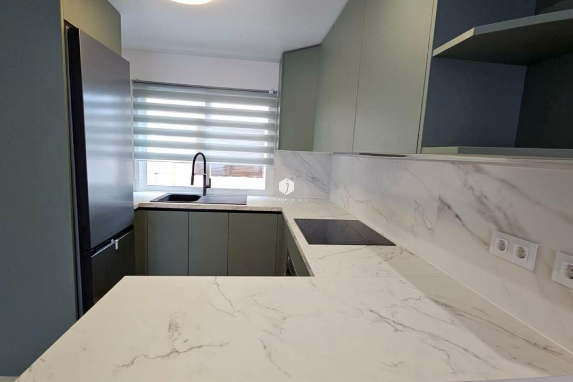 Z drugiej ręki - Mieszkanie w bloku -
Torrevieja - Cabo cervera