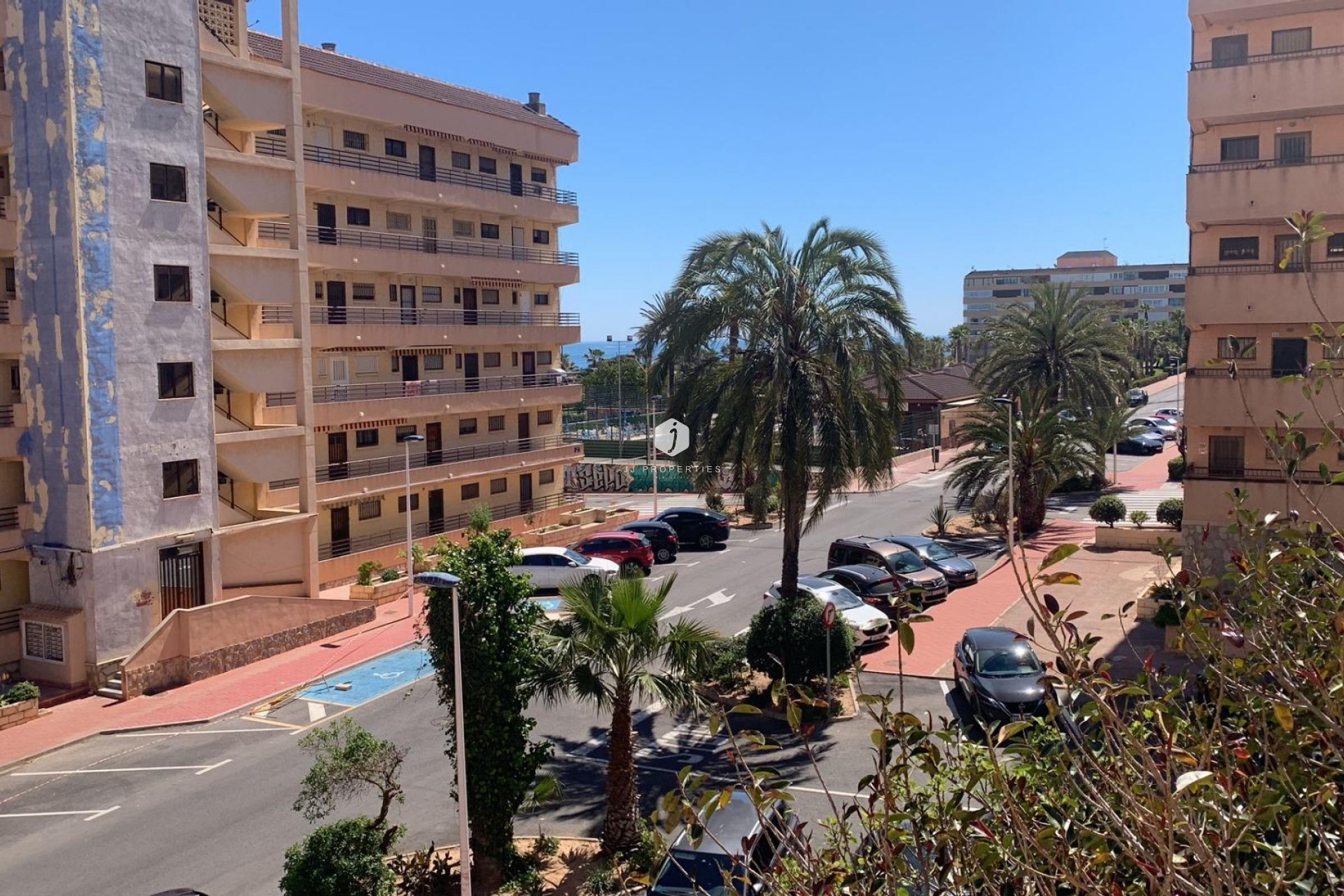 Z drugiej ręki - Mieszkanie w bloku -
Torrevieja - Cabo cervera