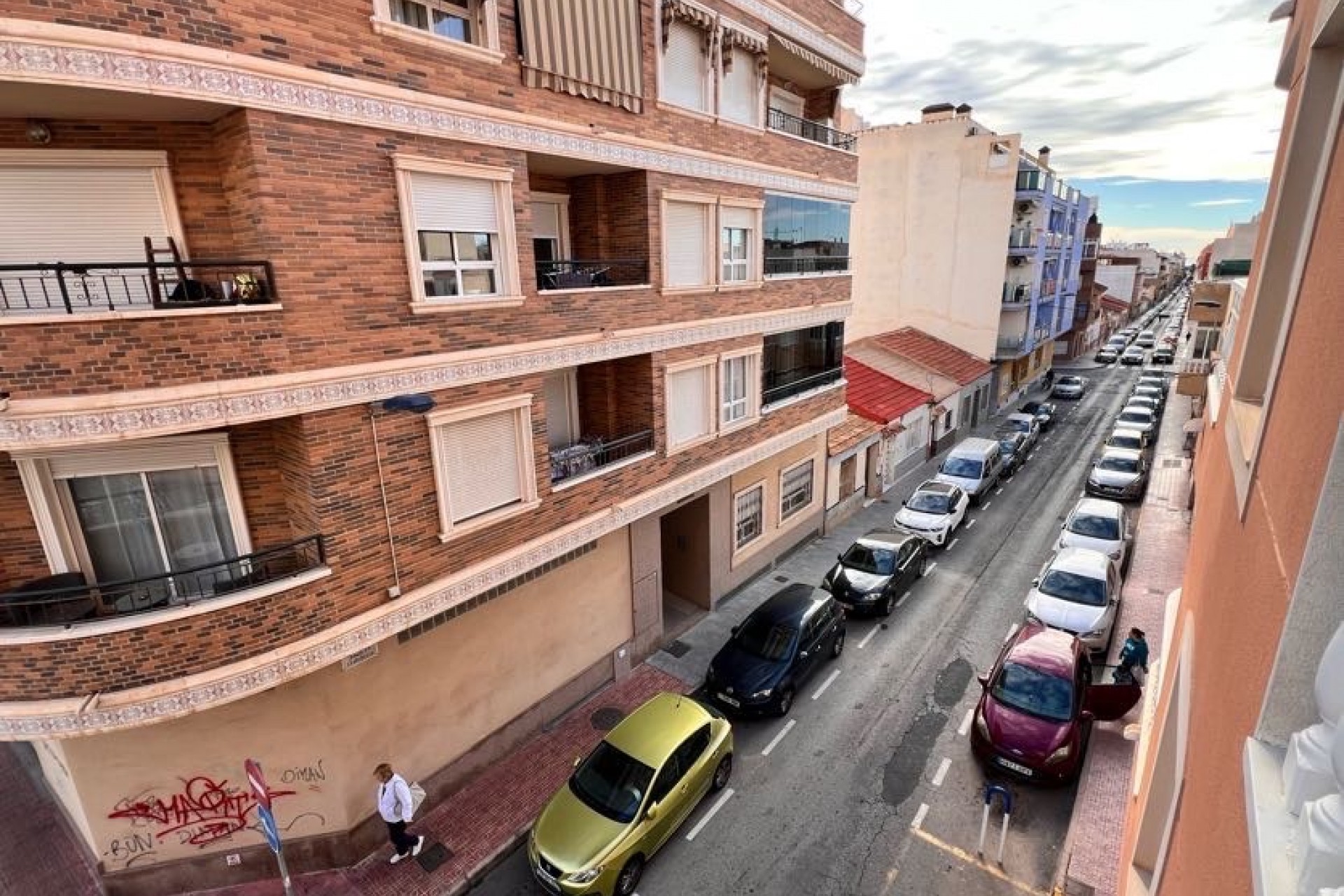 Z drugiej ręki - Mieszkanie w bloku -
Torrevieja - Centro