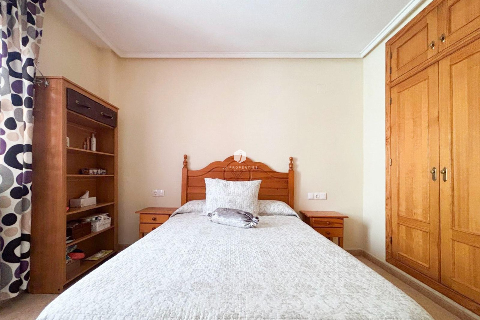 Z drugiej ręki - Mieszkanie w bloku -
Torrevieja - Centro