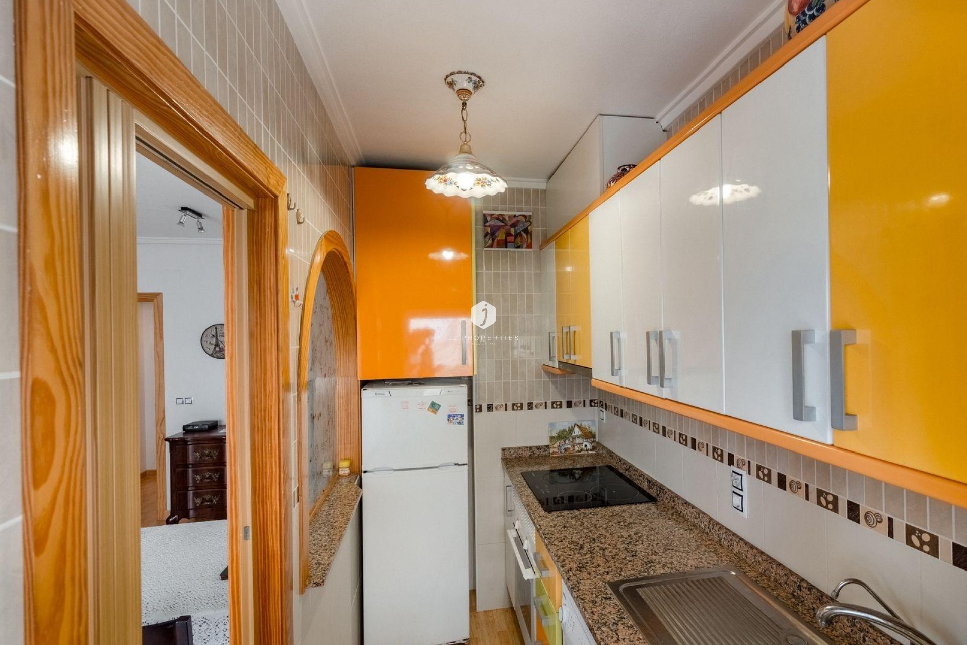 Z drugiej ręki - Mieszkanie w bloku -
Torrevieja - Centro