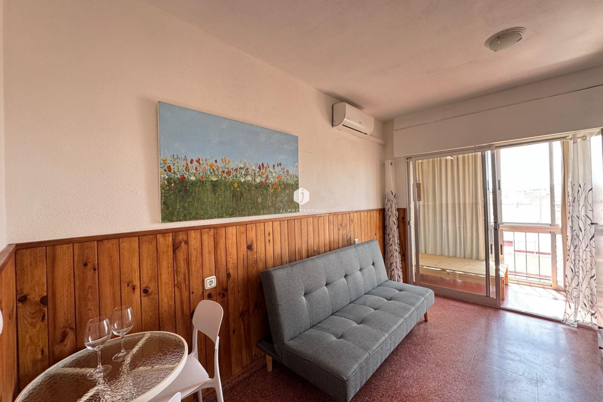 Z drugiej ręki - Mieszkanie w bloku -
Torrevieja - Centro