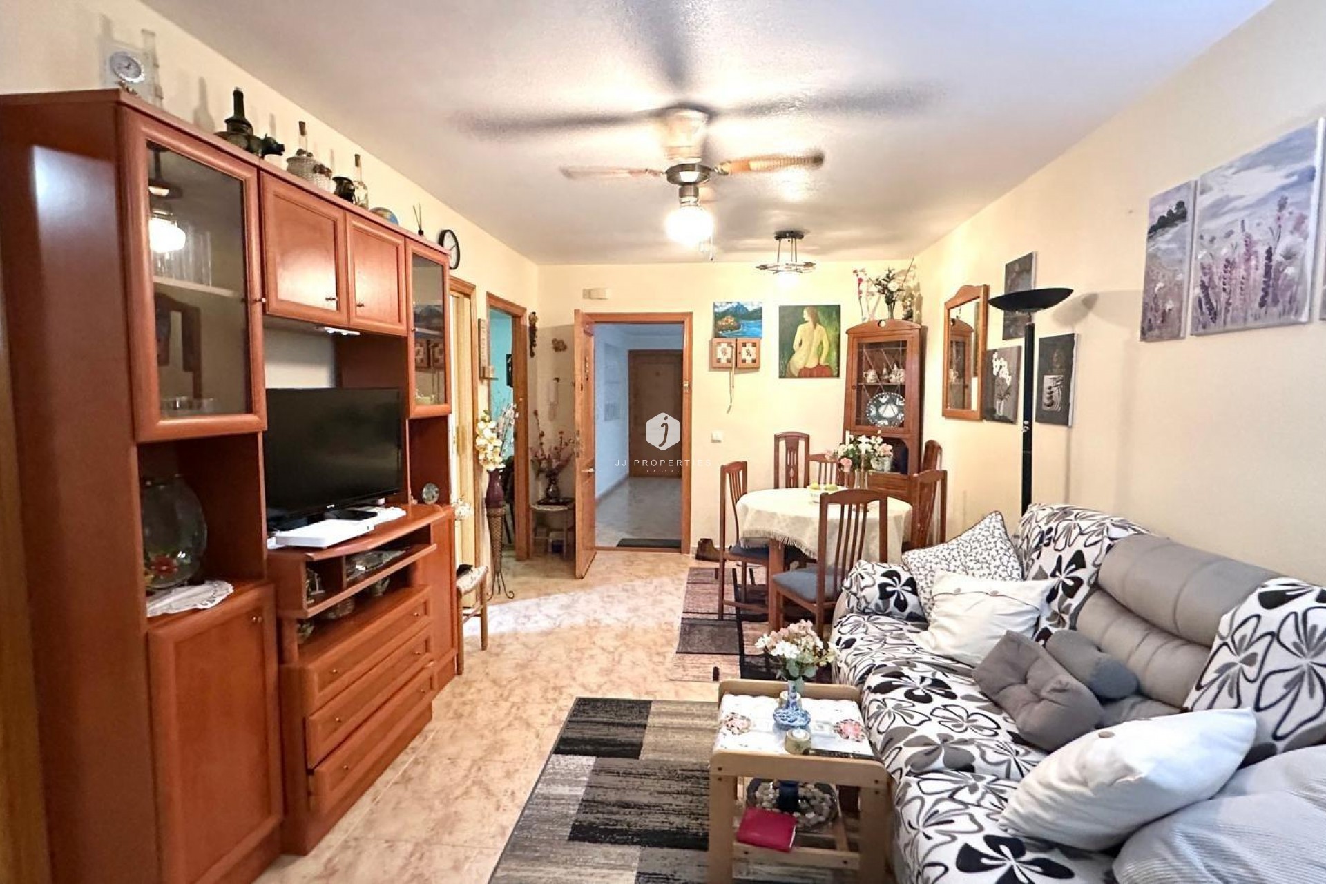 Z drugiej ręki - Mieszkanie w bloku -
Torrevieja - Centro