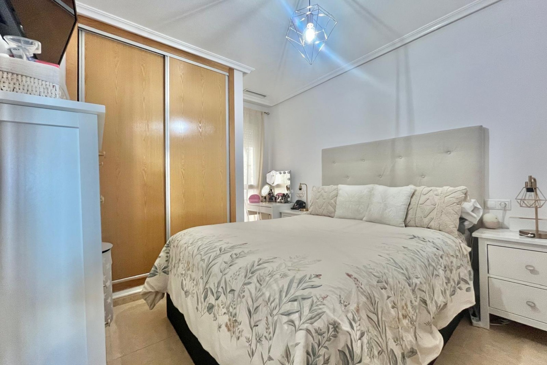 Z drugiej ręki - Mieszkanie w bloku -
Torrevieja - Centro