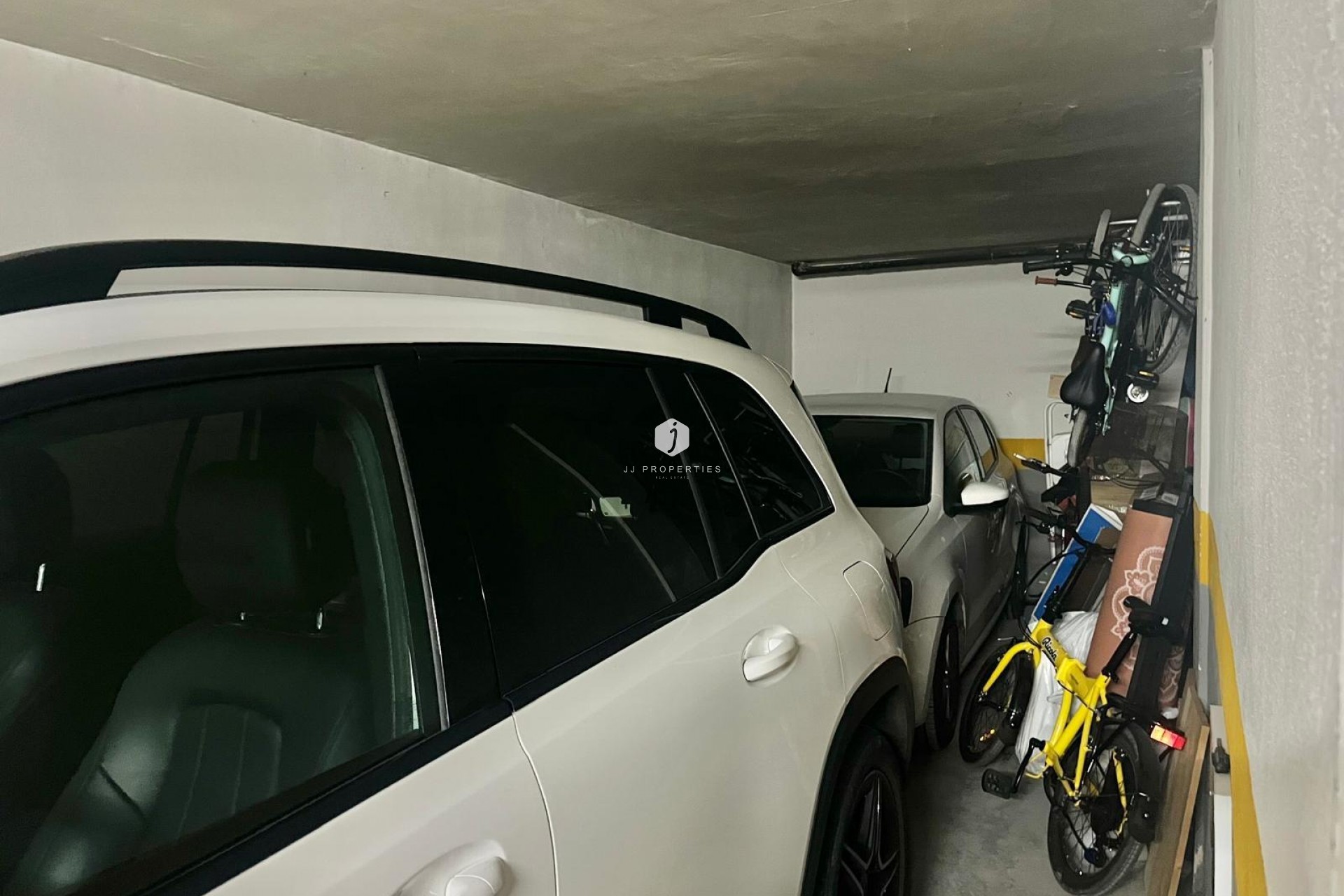 Z drugiej ręki - Mieszkanie w bloku -
Torrevieja - Centro