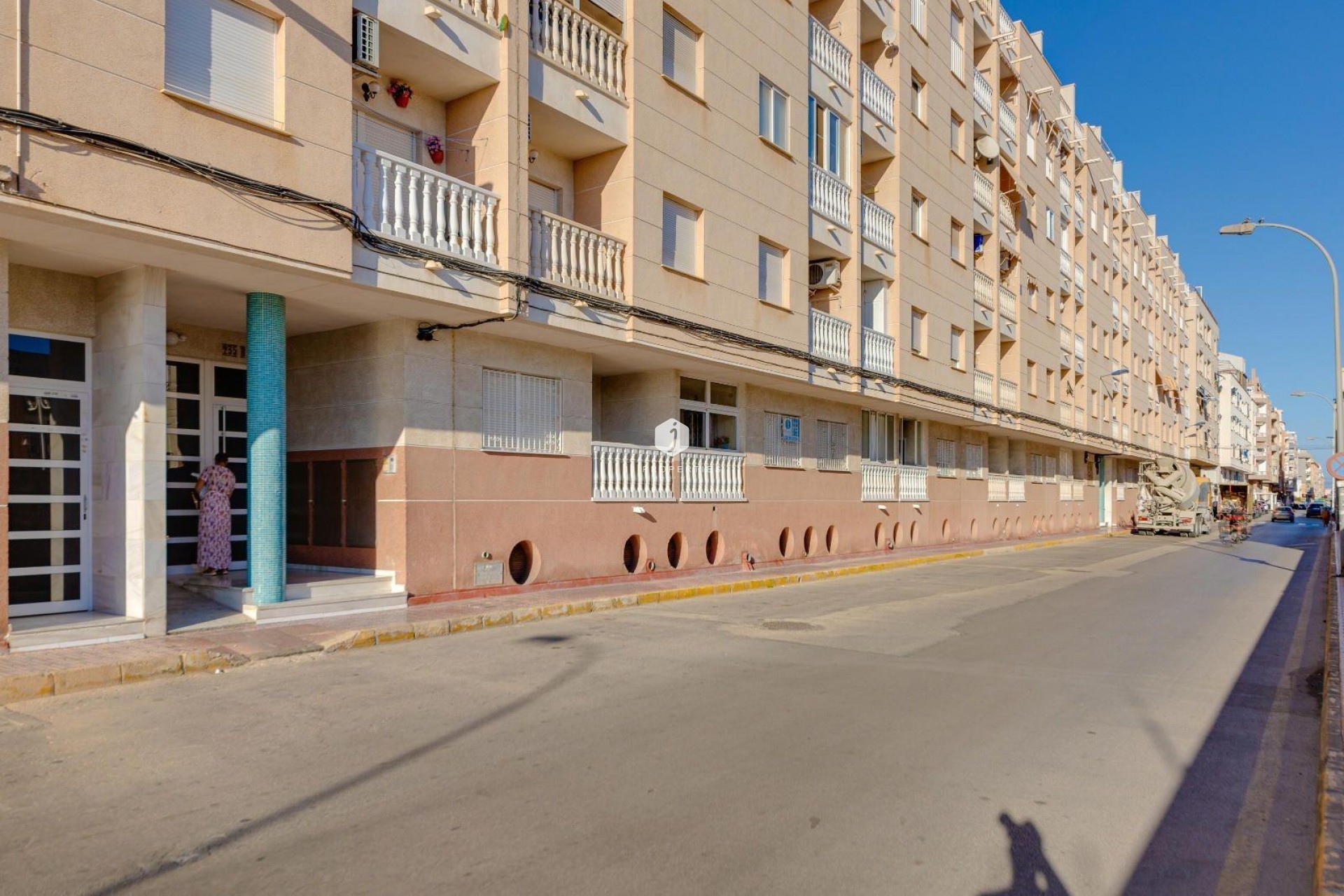 Z drugiej ręki - Mieszkanie w bloku -
Torrevieja - Centro
