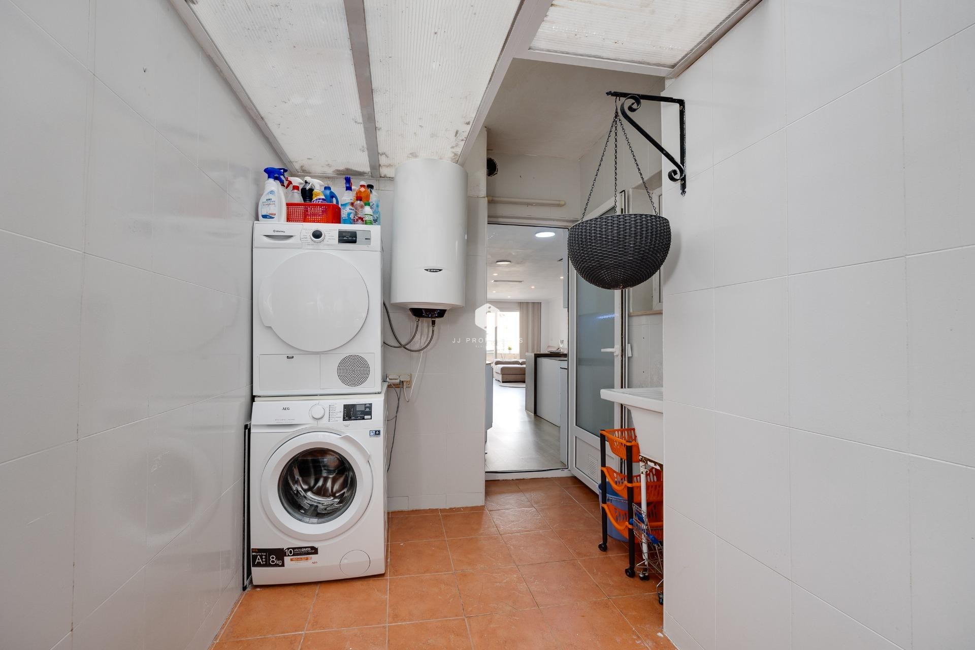 Z drugiej ręki - Mieszkanie w bloku -
Torrevieja - Centro